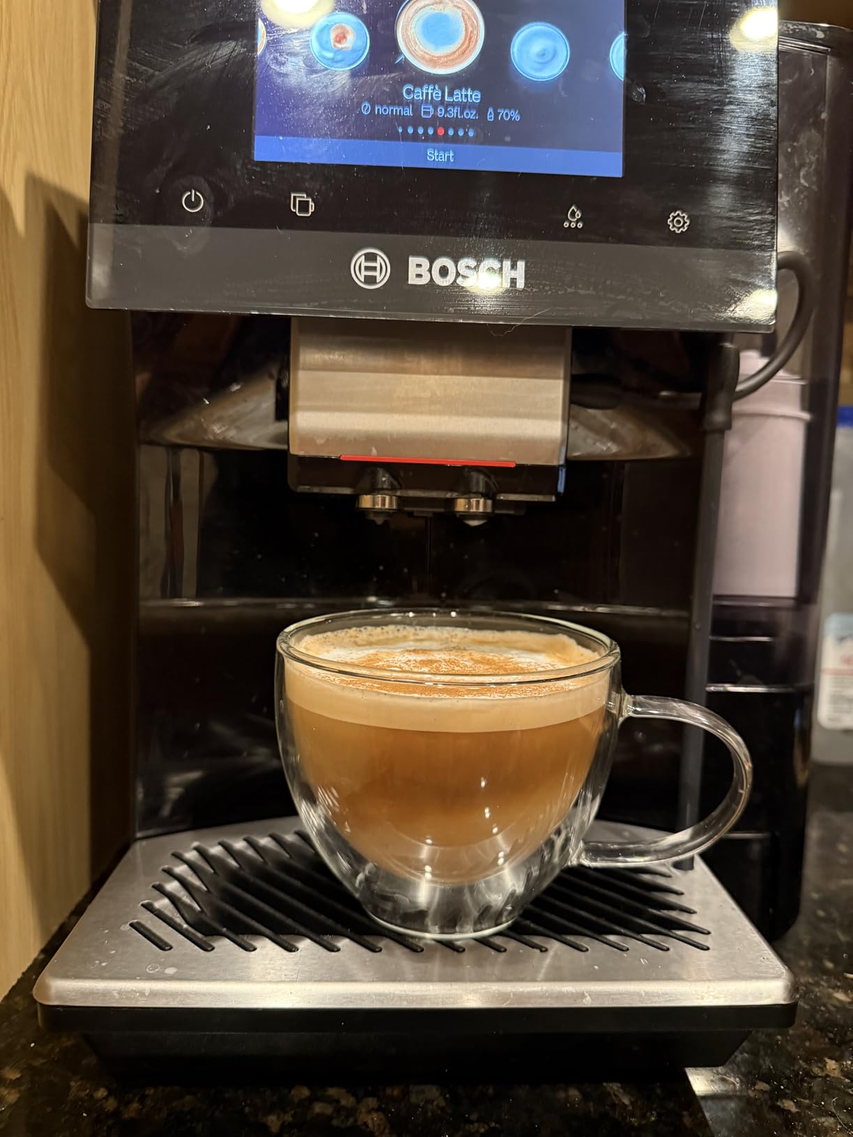Bosch 800 Series Fully Automatic Coffee, Espresso Machine - Black | Double Cup, Touchscreen, Large Bean Capacity, 35 Drinks, Cold Brew, Integrated Grinder, Milk Frother customer photo 2