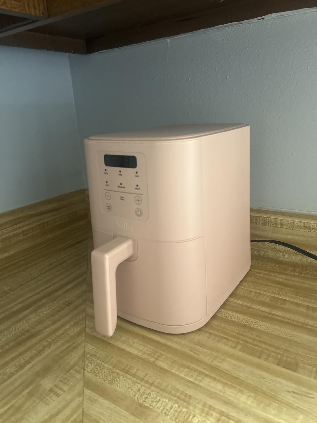 bella Fits-anywhere™ Slim 4qt Air Fryer, Non-Toxic Coating, Oatmilk customer photo 2