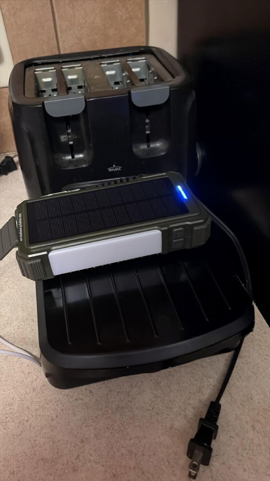 BLAVOR Solar Power Bank 20000mAh Built-in Cables, Wireless Charger for Phones & Apple Watch, 20W Fast Charging Battery Pack with USB C, Flashlight, Solar Charger for iPhone, iPad, iWatch, Samsung customer photo 1
