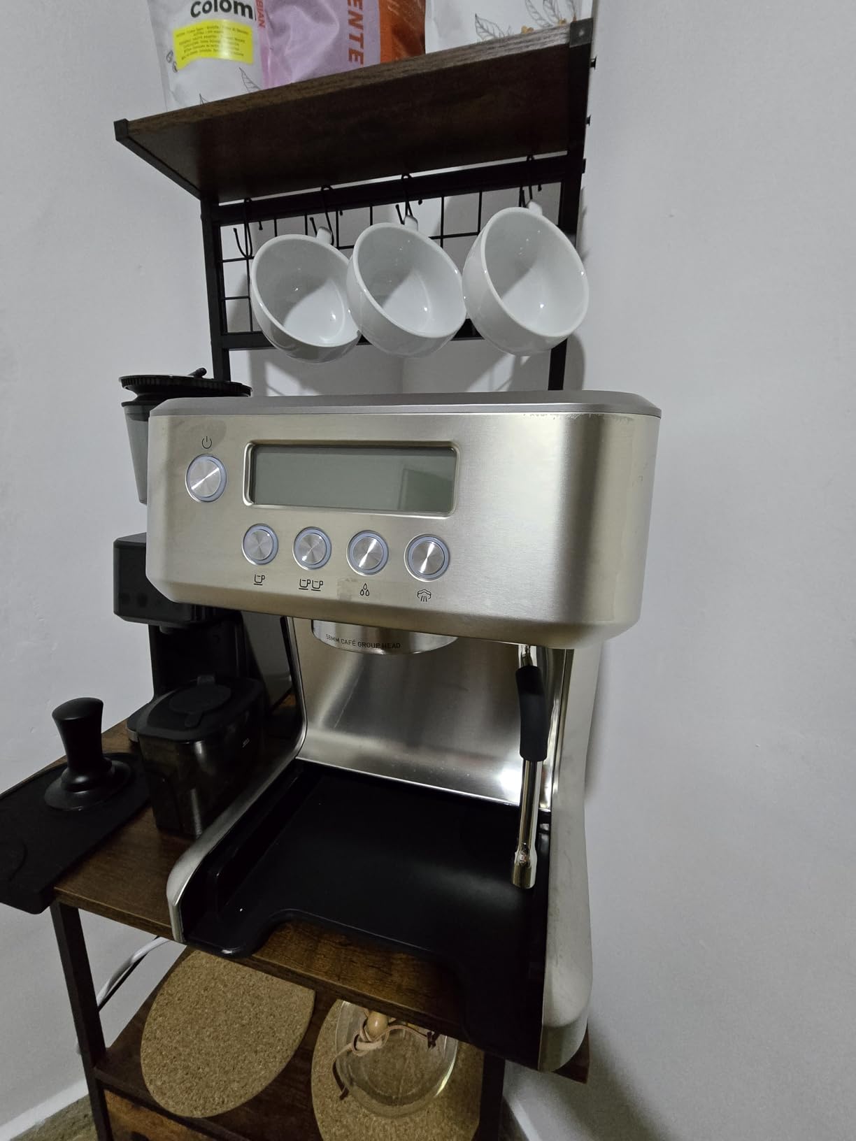 CASABREWS Ultra Espresso Machine, Barista Espresso Maker with Steam Wand | LCD Display, Custom Brew Temp, Latte & Cappuccino Machine, 20-Bar Italian Pump, Powerful Steam Wand, 73oz Removable Tank customer photo 2