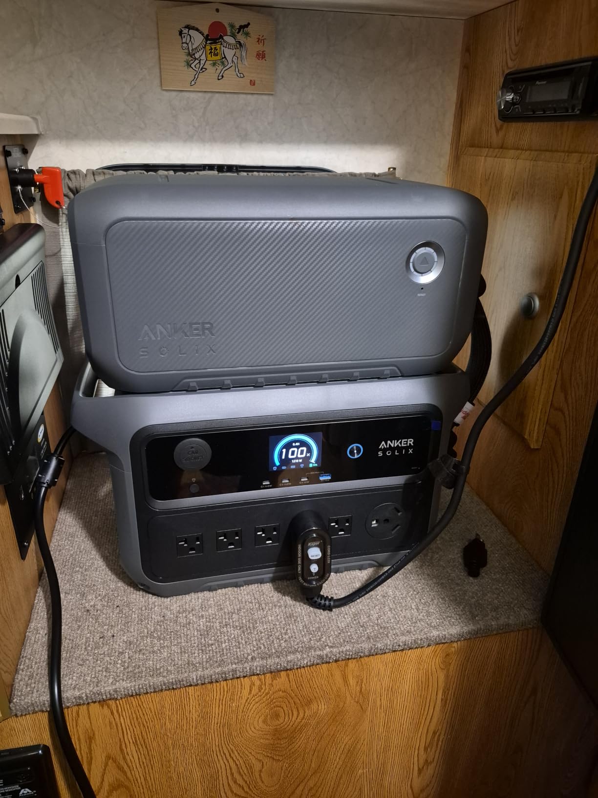 Anker Portable Power Station SOLIX C300, 288Wh LiFePO4 Backup Battery, 300W Solar Generator, 140W Two-Way Fast Charging, for Camping, Hunting, Travel, Blackout & Emergencies customer photo 1