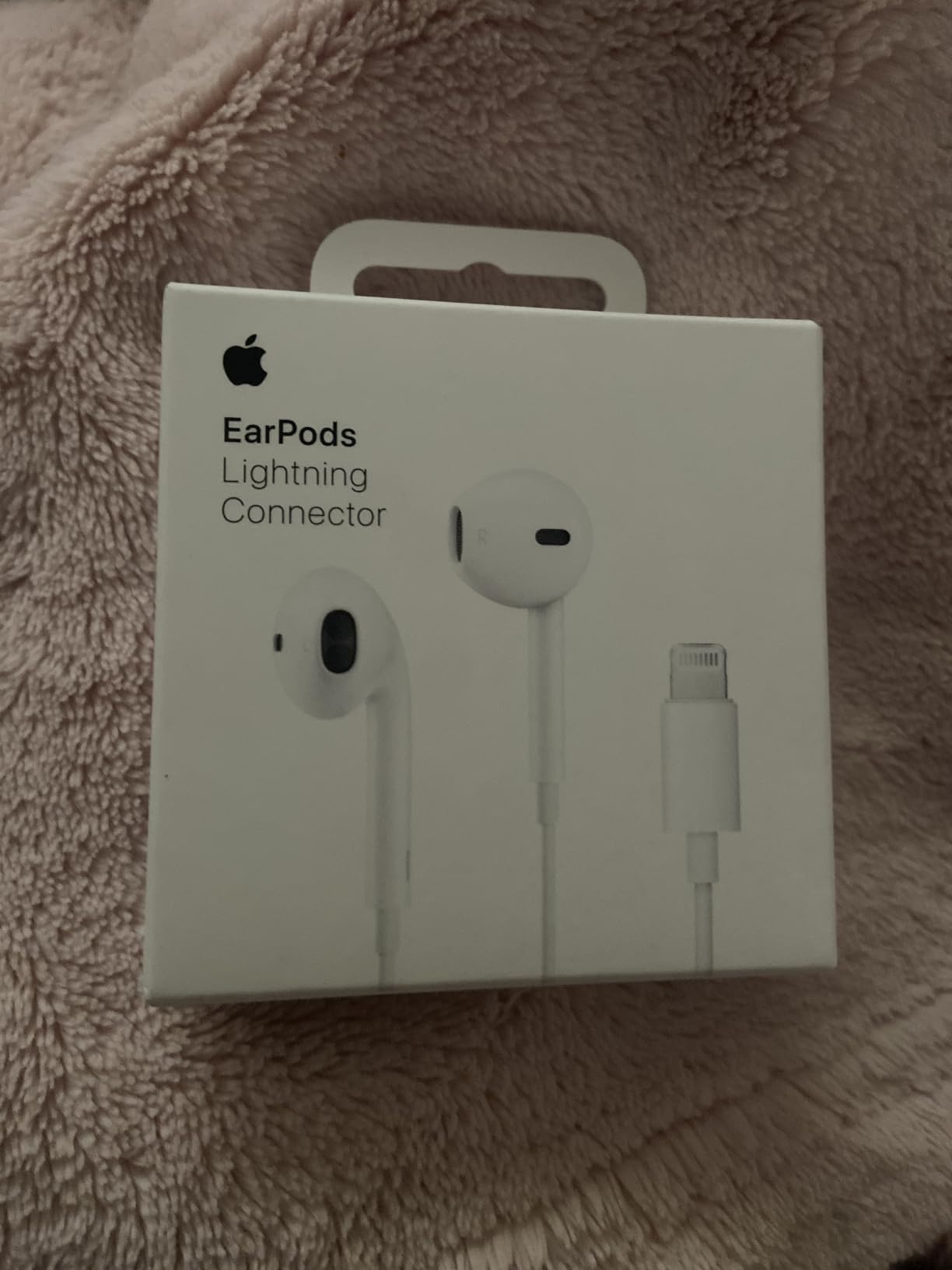 Apple EarPods Headphones with Lightning Connector, Wired Ear Buds for iPhone with Built-in Remote to Control Music, Phone Calls, and Volume customer photo 2