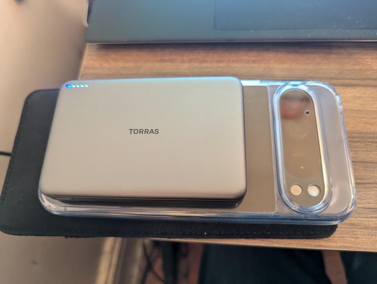 TORRAS MiniMag Power Bank, Ultra-Slim 10,000mAh Magnetic Wireless Portable Charger, 22.5W Fast Charging iPhone Air Magnetic Battery Pack Designed for iPhone 17 Pro Max/17 Pro/Air/16/15/14/13/12, Gray customer photo 2
