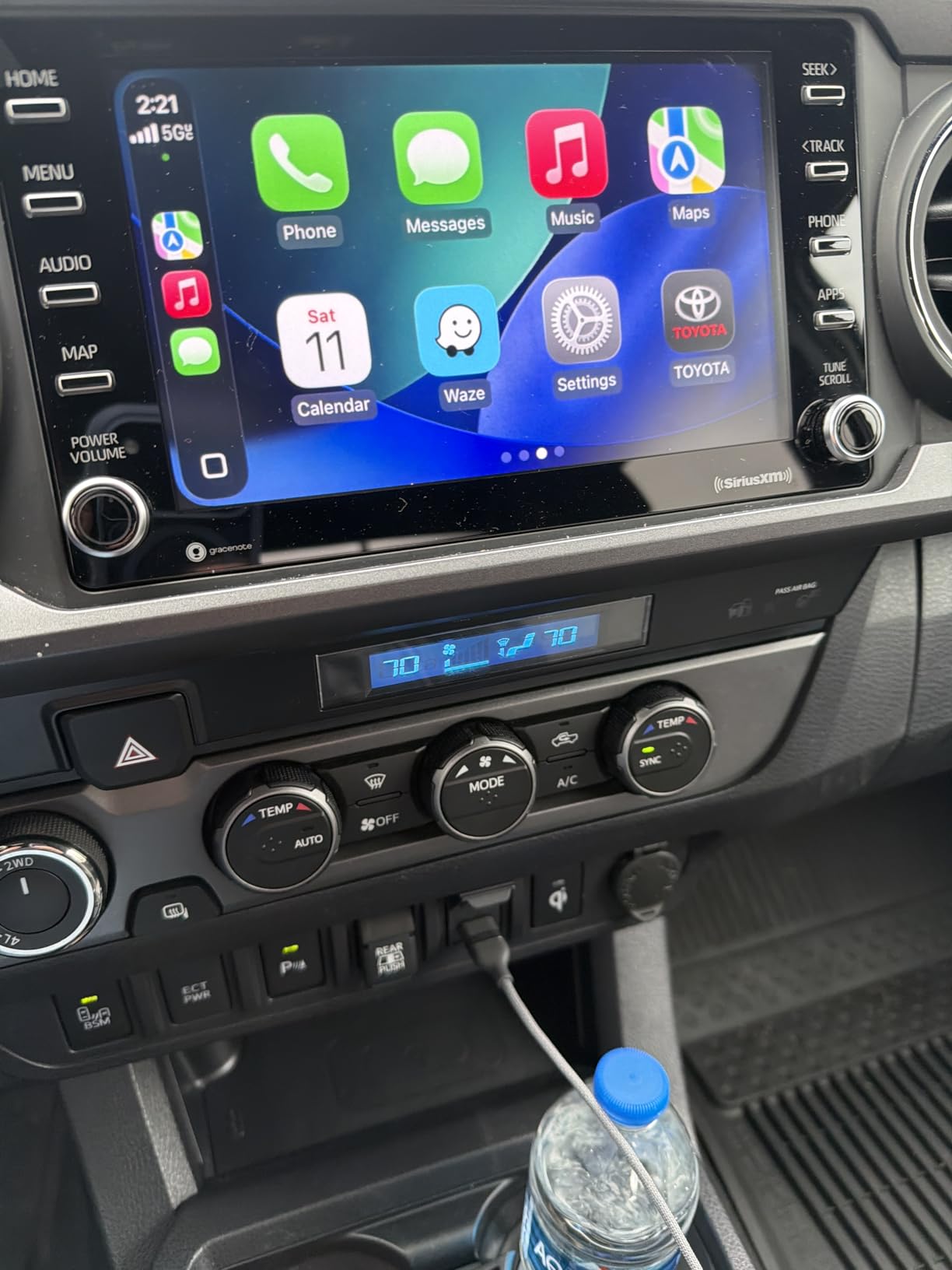 Anker Nano USB A to USB C Cable, CarPlay USB to USB C Cable (3 ft, Black) | Upcycled-Braided Cord for CarPlay, iPhone 17 / 16 Series, Samsung Galaxy Note20, and More customer photo 1