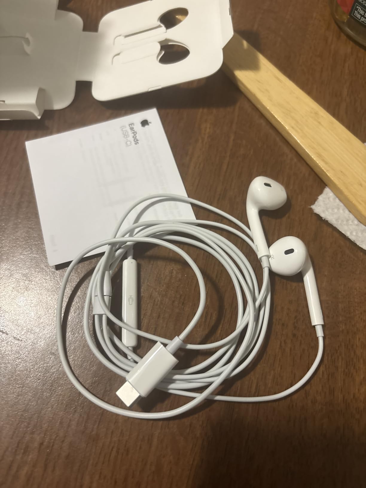 Apple EarPods Headphones with USB-C Plug, Wired Ear Buds with Built-in Remote to Control Music, Phone Calls, and Volume customer photo 1