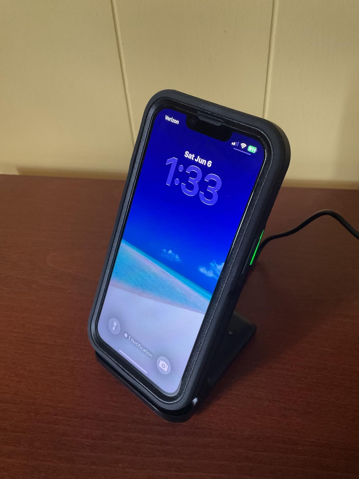 INIU Wireless Charger Station, 15W Fast Wireless Charging Stand for Official and Home Compatible with iPhone 17 16 15 14 13 12 Pro XS Samsung Galaxy S23 S22 S21 Note 20 Google etc customer photo 1