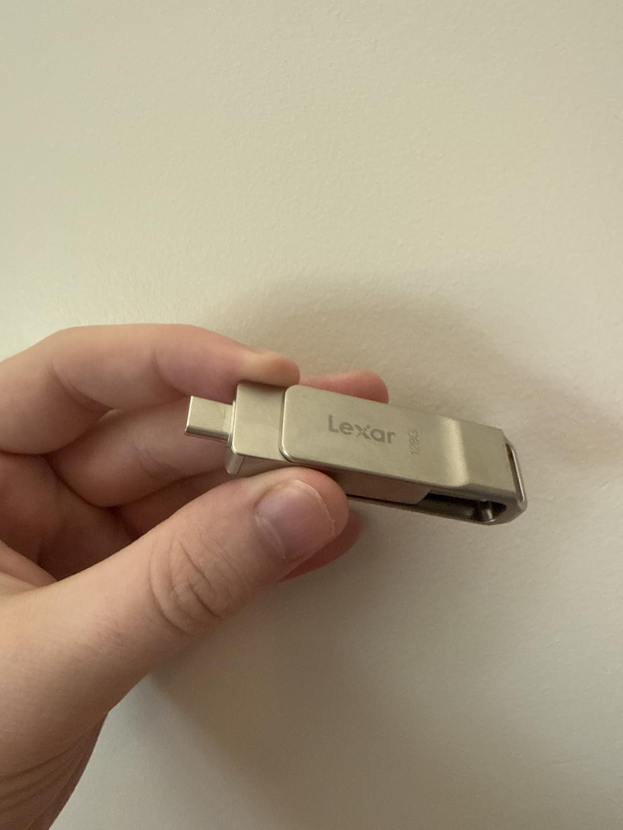 Lexar D40E 256GB Dual USB 3.2 Gen 1 Type-C Jump Drive, Champagne Silver, Metal Housing, Swivel Design customer photo 1