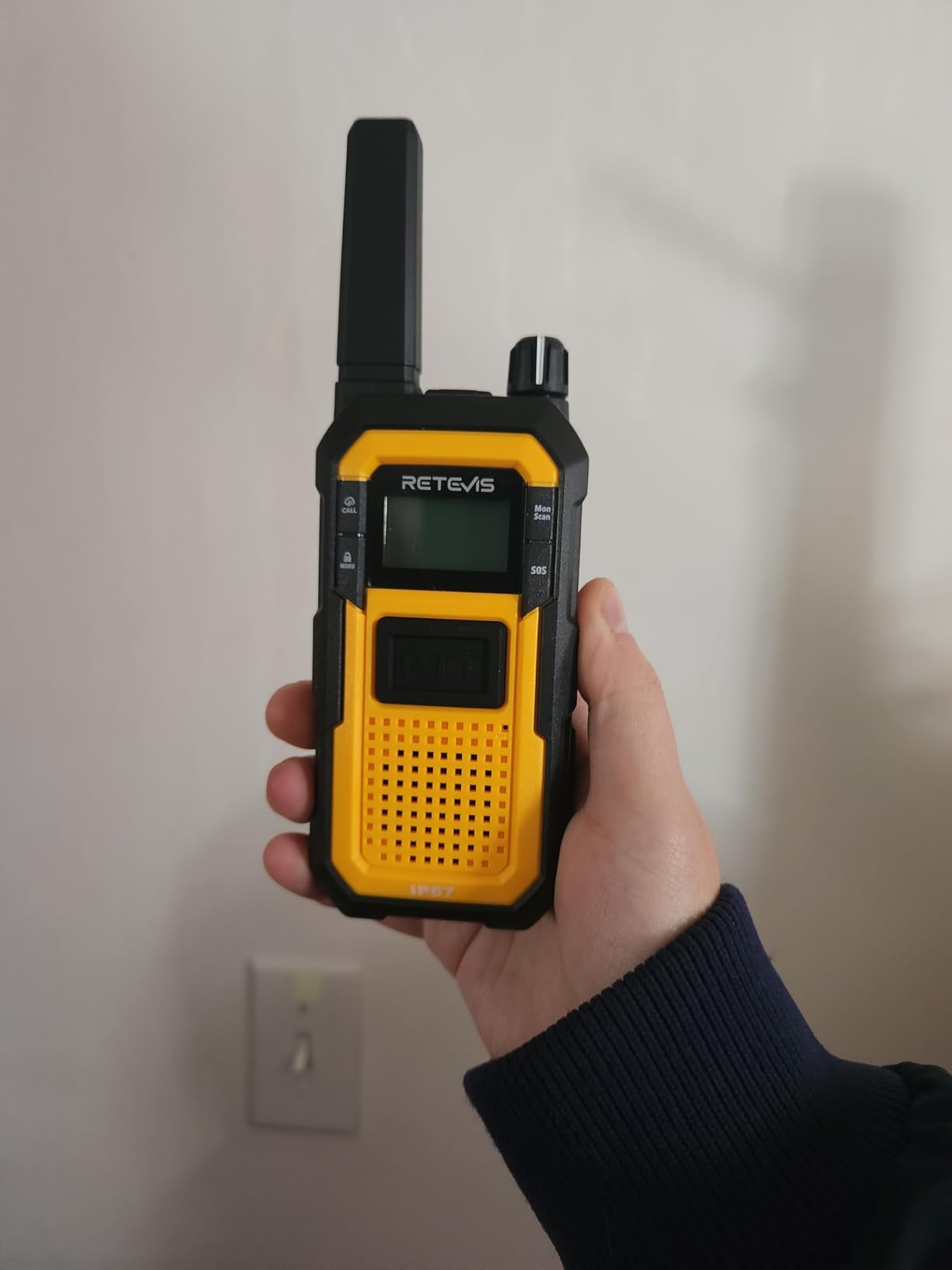 Retevis RB48 Walkie Talkies for Adults, Heavy Duty 2 Way Radios Long Range | for Jobsite Construction School, MIL-STD-810H, IP67 Waterproof, Shock Resistant, Dual PTT, 6 Pack with 6-Way Charger customer photo 1