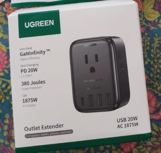 UGREEN 20W 8-Port Multi Outlet Extender Surge Protector Power Strip | GaN Power Strip with 1 USB-C, 3 USB-A,4 AC, 20W PD Charging, College Dorm/Office/Home/Travel Essentials customer photo 1