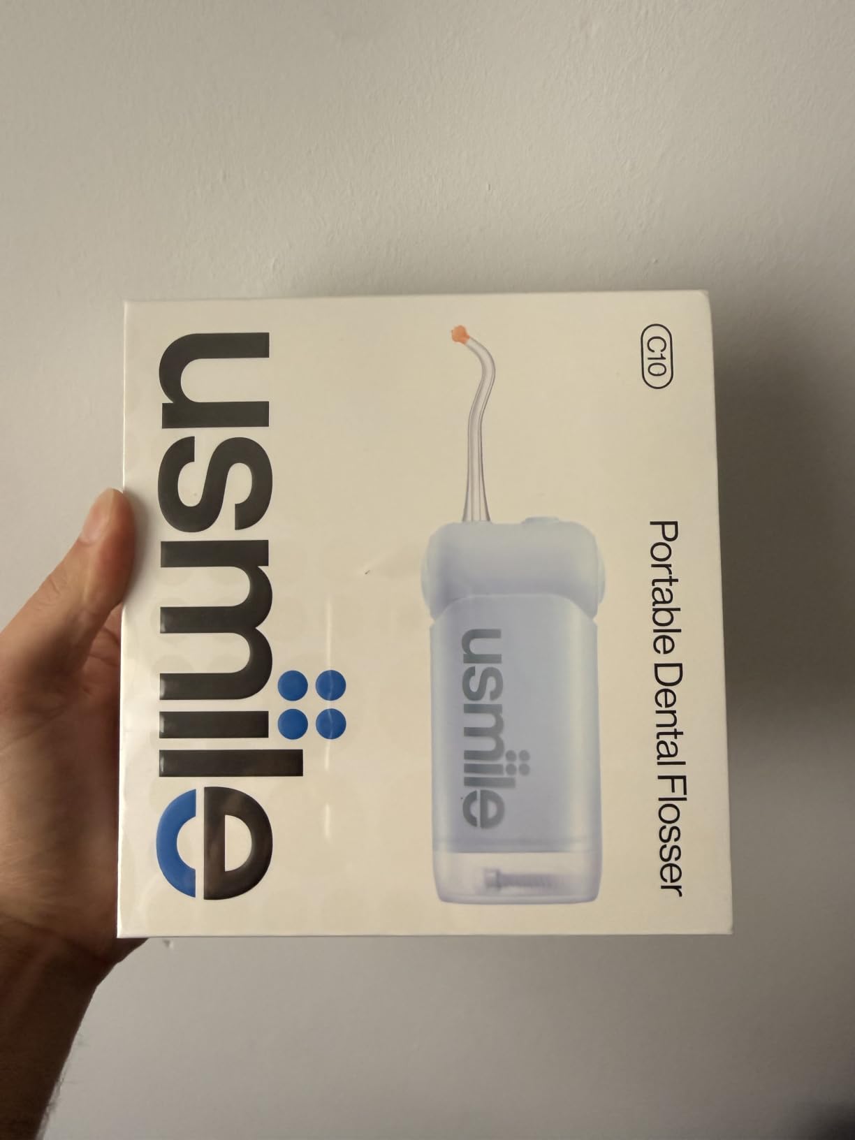usmile C10 Portable Water Flosser for Travel, 95-Day Battery, IPX7, Blue | 180ml Tank, 4 Modes, 360° Nozzle, Cordless Oral Irrigator for Braces, Implants & Sensitive Teeth customer photo 2
