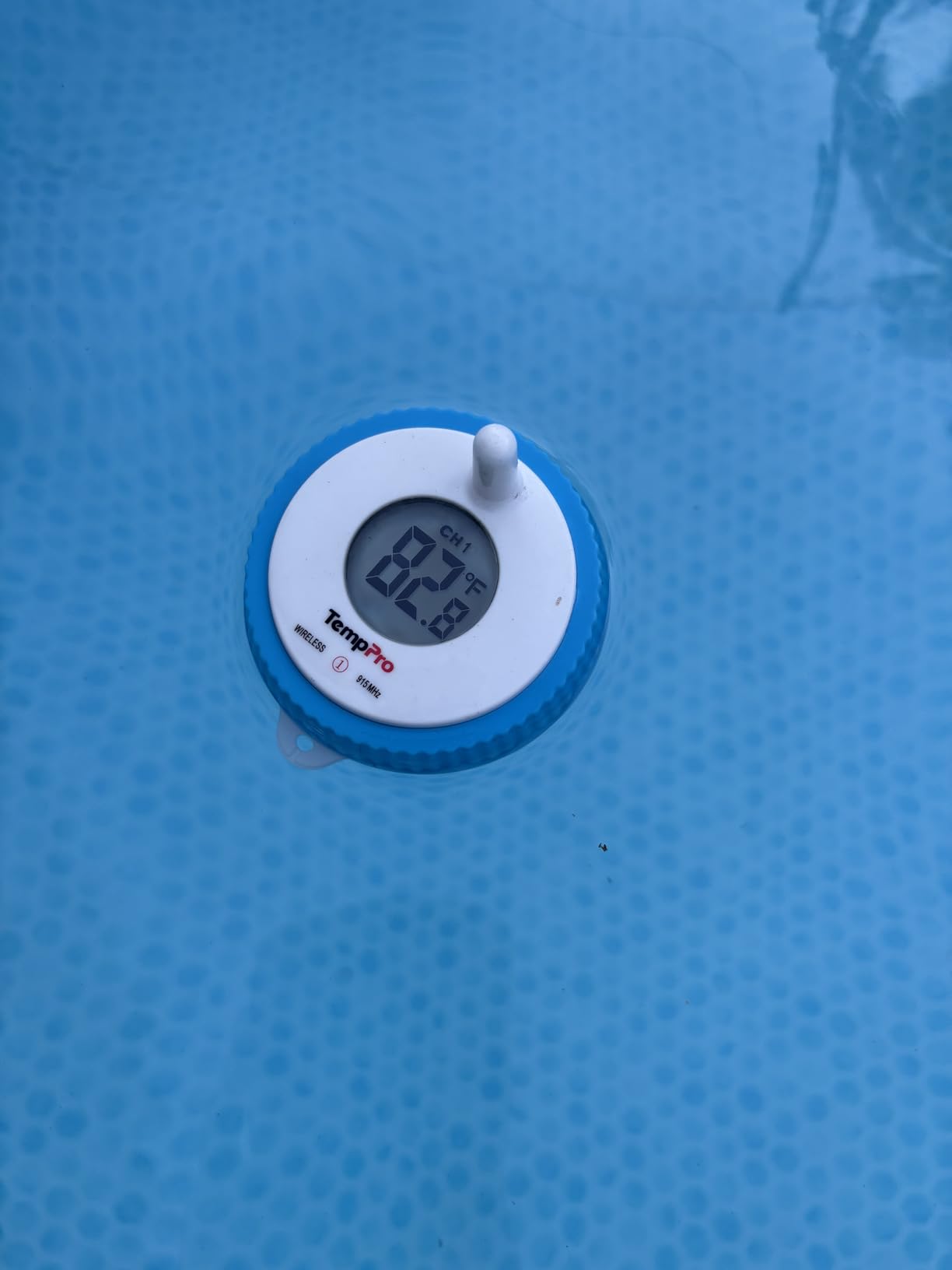 TempPro TempAir Wireless Pool Thermometer Floating with IPX8 Waterproof | 500FT, 0.9°F Accuracy, Larger Easy Read Display, Digital Floating Pool Thermometer Wireless for Cold Plunge, Hot Tub, Spa customer photo 2