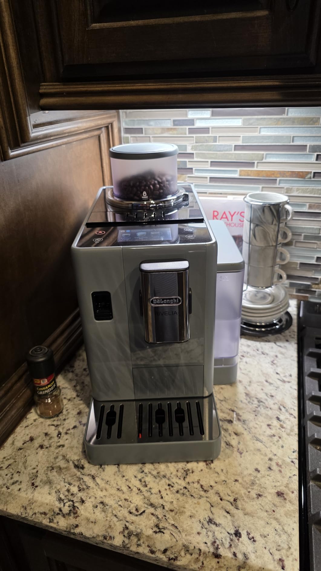 De'Longhi Rivelia Automatic Espresso Machine, Milk Frother, Pebble Gray | Removable Bean Hoppers, 18 One-Touch Recipes, Milk Frother, 4 Unique Colors customer photo 2