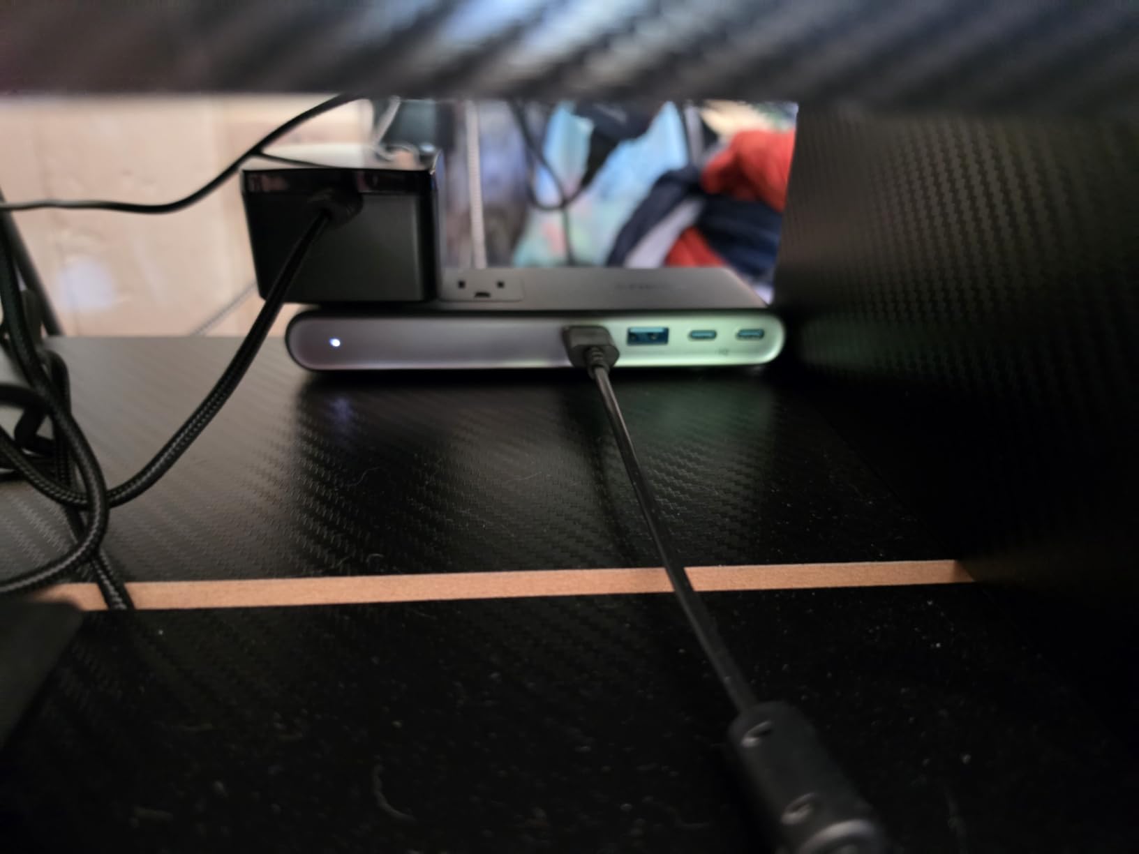 Anker Nano Power Strip, Desk Clamp, 70W Max, 1500J Surge Protector, 2 USB C, 6AC, Extension Cord, Outlet Extender Desk Organizer customer photo 2