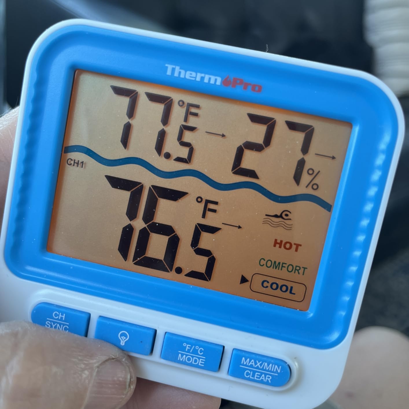 TempPro TempAir Solar Pool Thermometer Floating with Waterproof Sensor | 500FT, 0.9°F Accuracy, IPX8 Sensor, Larger Display, Digital Floating Pool Thermometer Wireless for Cold Plunge, Hot Tub, Spa customer photo 2