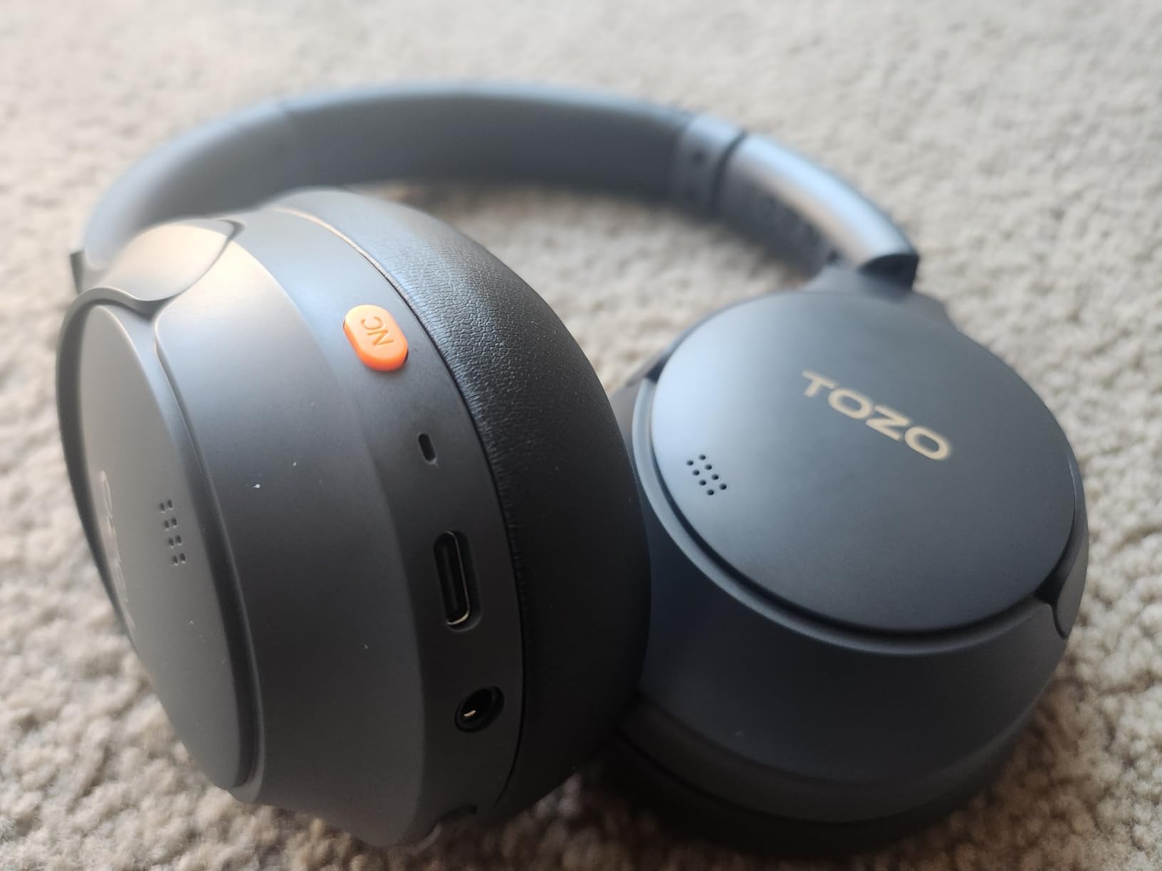 TOZO HT3 Hybrid Noise Cancelling Wireless Headphones, 90H Over Ear Headset | Hi Res Audio, AI Voice Assistant, Dual Device Connection, 32 Custom EQs, Built In 5 Mics, ANC, Foldable, Bluetooth 6.0 customer photo 1