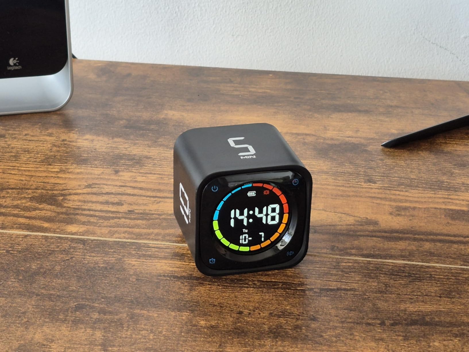 TK3 Pomodoro Timer Cube, Desk Productivity Timer with 5/10/30/60 Min Presets, Custom Countdown, Stopwatch, Clock, 3 Alarm, Silent, Vibrate & Sound Mode, for Task, ADHD, Study, Kitchen,Obsidian Black customer photo 1