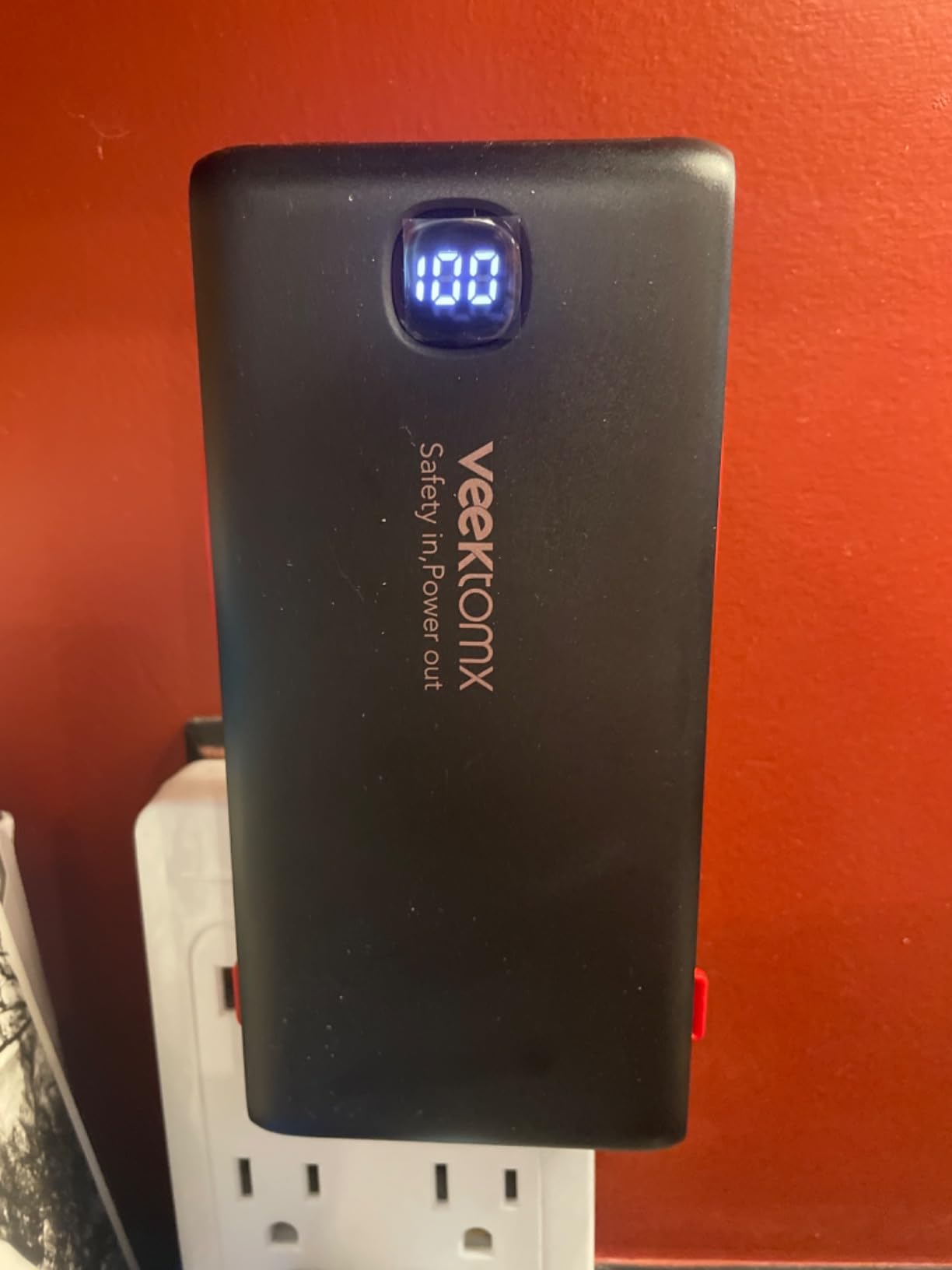 VEEKTOMX Portable Charger with Built-in Cables and AC Wall Plug, 10000mAh | Pocket-Size Travel Power Bank with USB-C and Micro-USB Cables for up to 4 Devices Including iPhone, iPad, Samsung and Kindle customer photo 2