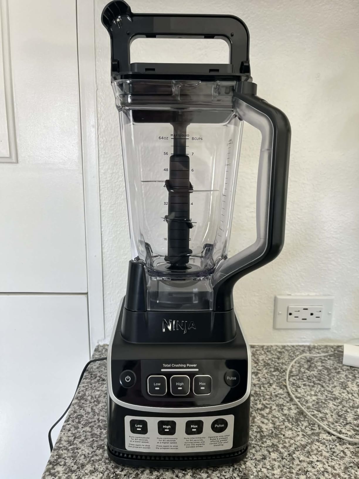 Ninja UltraCrush Professional Blender, 1000W, 72oz Pitcher, 3 Speeds, BP201 customer photo 2