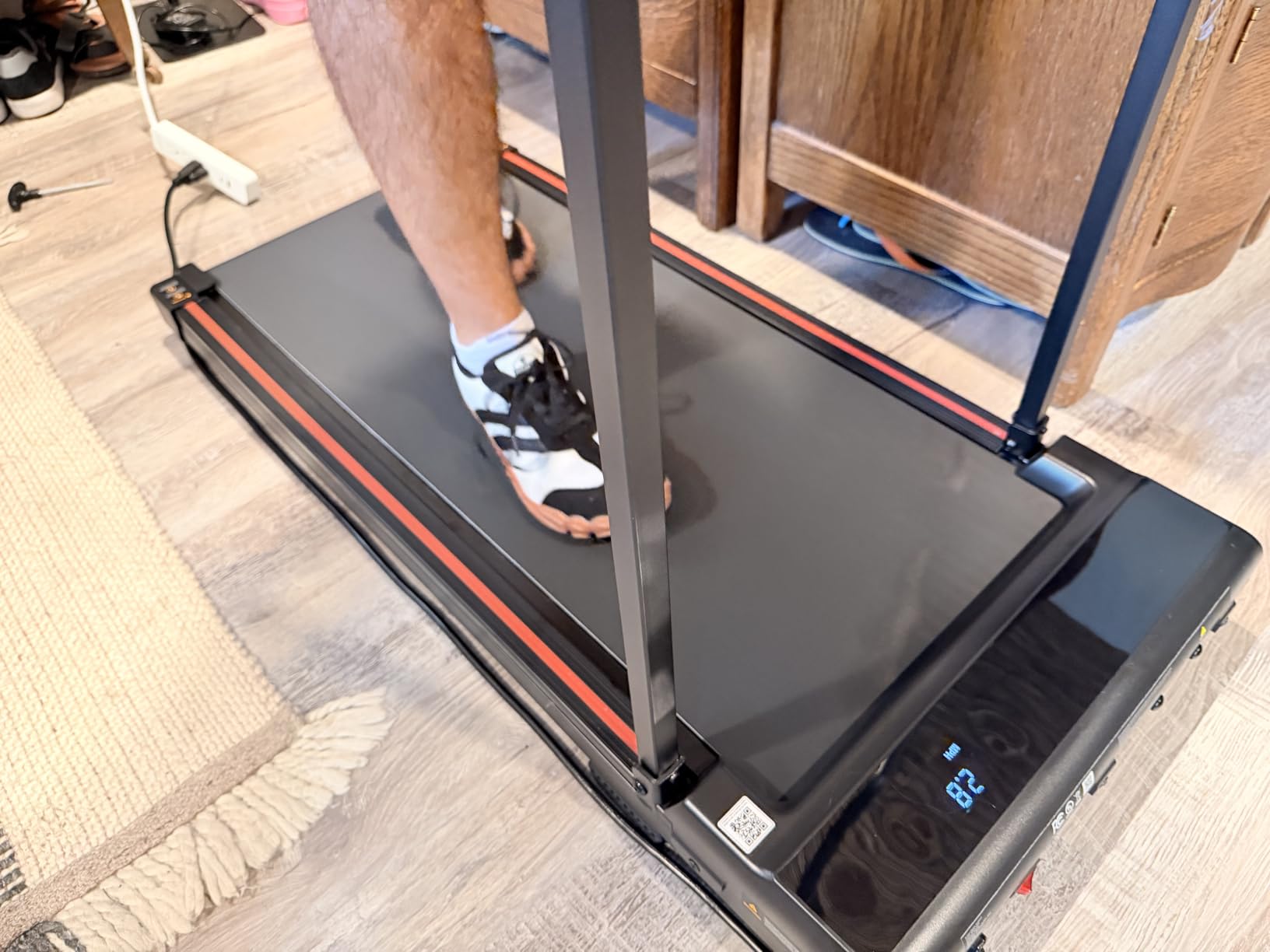 Walking Pad Treadmill for Home - Foldable Treadmills with Handle Bar Mini Portable Walk Pads Under Desk Small Spaces Compact Folding Electric Treadmills Office Walking and Running Machine Terluxra customer photo 2