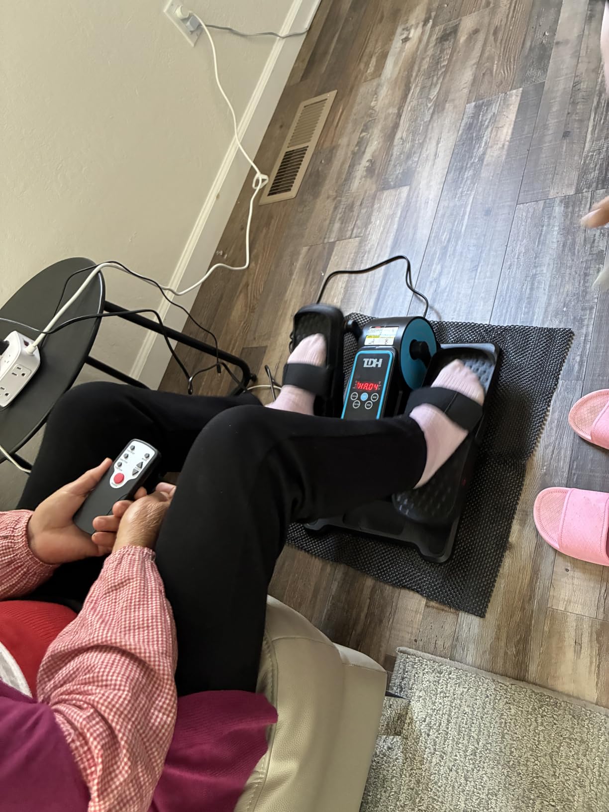 TDH Under Desk Elliptical Machine Leg Exerciser Electric | Quiet Portable Electric Pedal Exerciser While Sitting for Seniors Adult with 12 Adjustable Speed Auto&HR Mode for Home Office customer photo 1