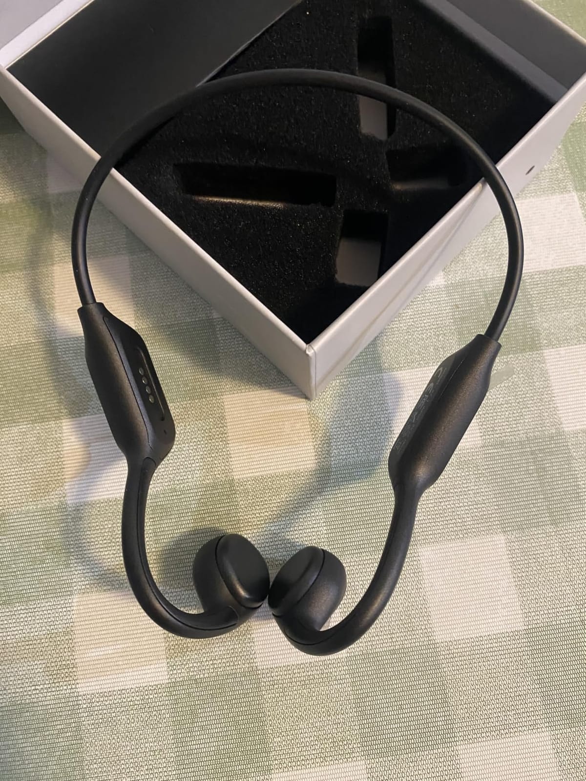 Bone Conduction Headphones for Swimming, Waterproof Swimming Headphones | IPX8 Waterproof Earbuds for Swimming, Open Ear Earbuds With 32GB MP3 Mode,8H Playtime Bluetooth 5.4 for Running customer photo 2