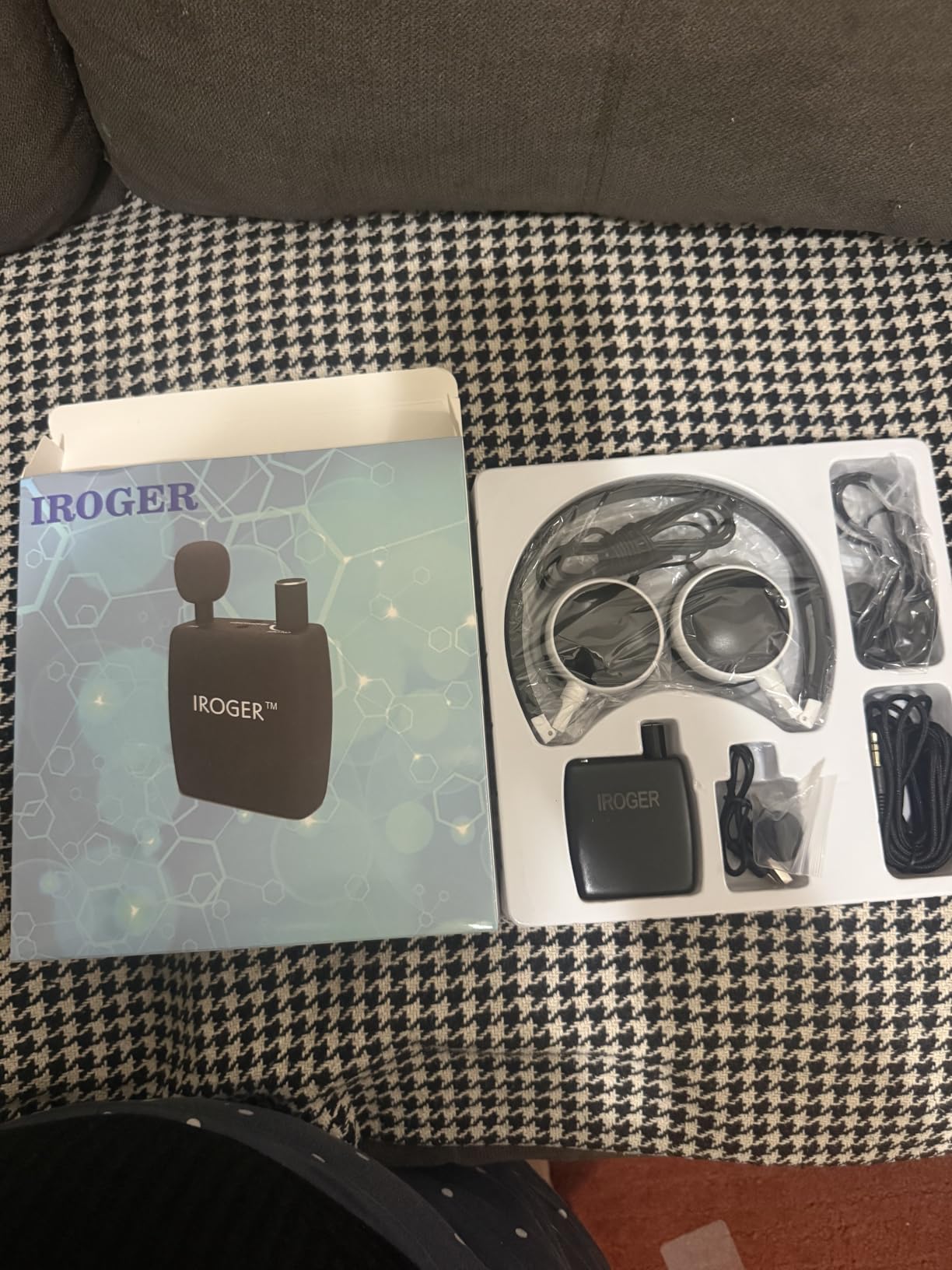 Hearing Amplifier for Seniors, Personal Sound Amplifier, Smart Auto-Gain, Directional Microphone, Rechargeable Battery customer photo 2