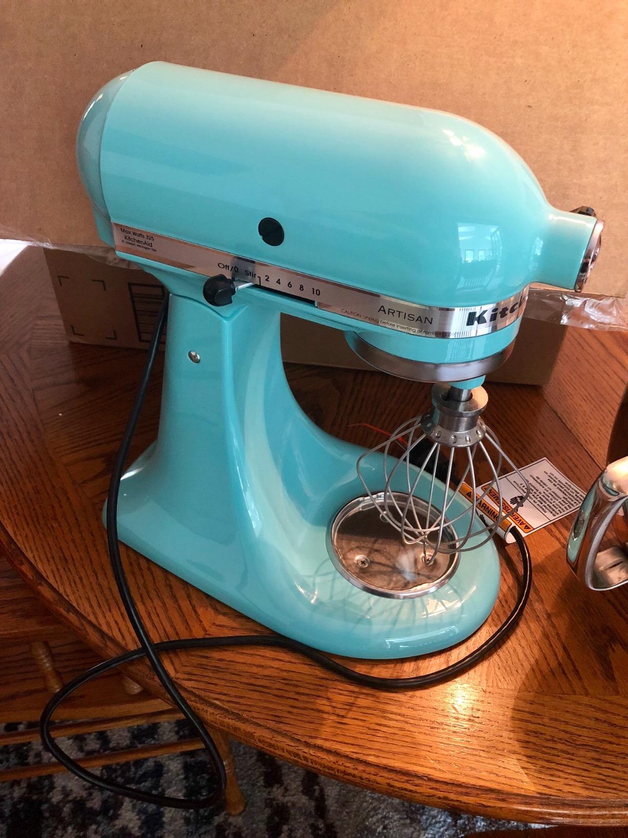 KitchenAid Artisan, 5-Qt Tilt Head Stand Mixer, KSM150PS, Almond Cream | Includes Pouring Shield for Mess-Free Mixing, 10 Speed Settings, Easily add Ingredients with the Tilt-Head Design customer photo 2