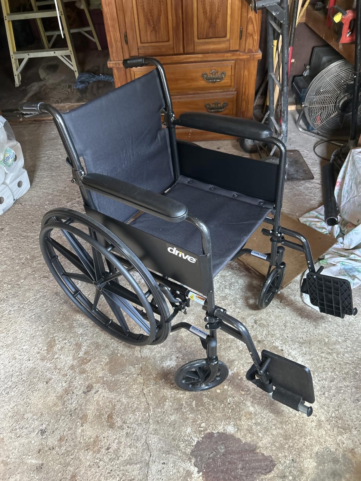 Drive Medical Silver Sport 1 Folding Transport Wheelchair, Black customer photo 1