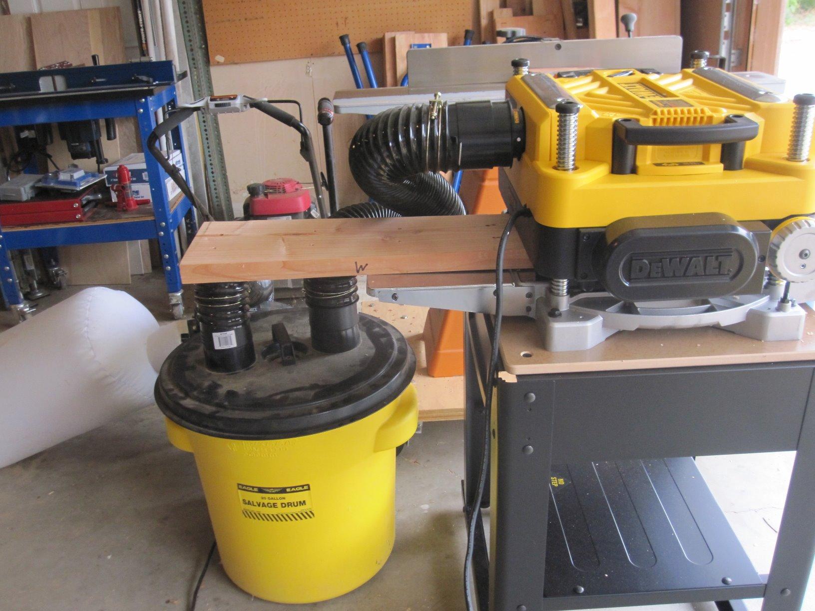DEWALT Thickness Planer, 13-inch Wood Planer, Three Knife Two Speed, 15 Amp, 20,000 RPM Motor (DW735X) customer photo 1