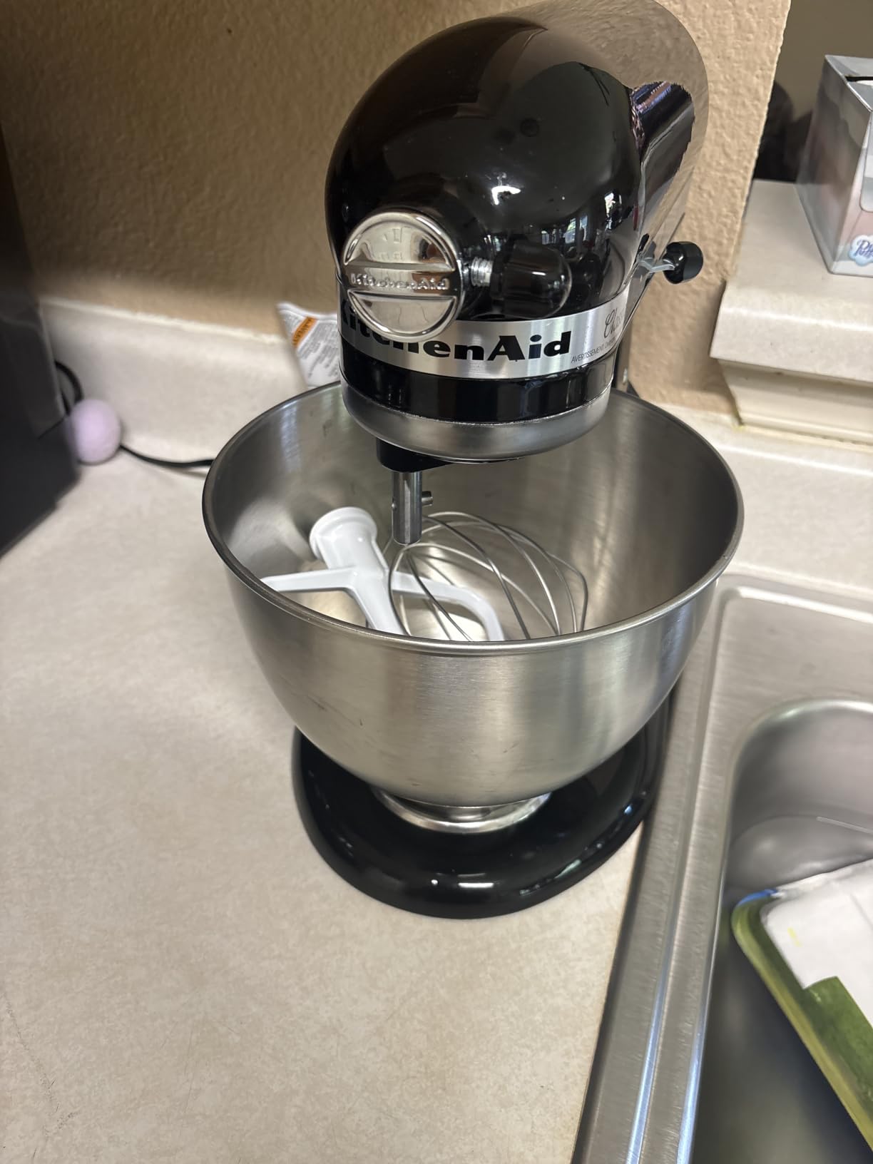 KitchenAid Classic Series 4.5 Quart Tilt-Head Stand Mixer K45SS, Onyx Black | 10 Speeds, Durable Metal construction, 59 Touchpoints for Thorough Mixing, Compatible with KitchenAid Attachments customer photo 2