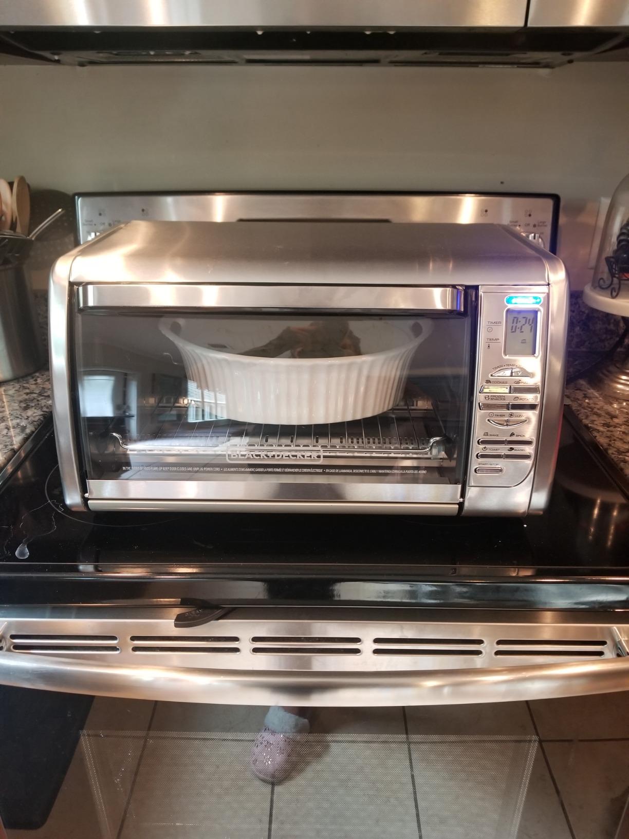 Black+Decker Countertop Convection Toaster Oven, 8 One-touch Cooking Functions, Stainless Steel customer photo 1