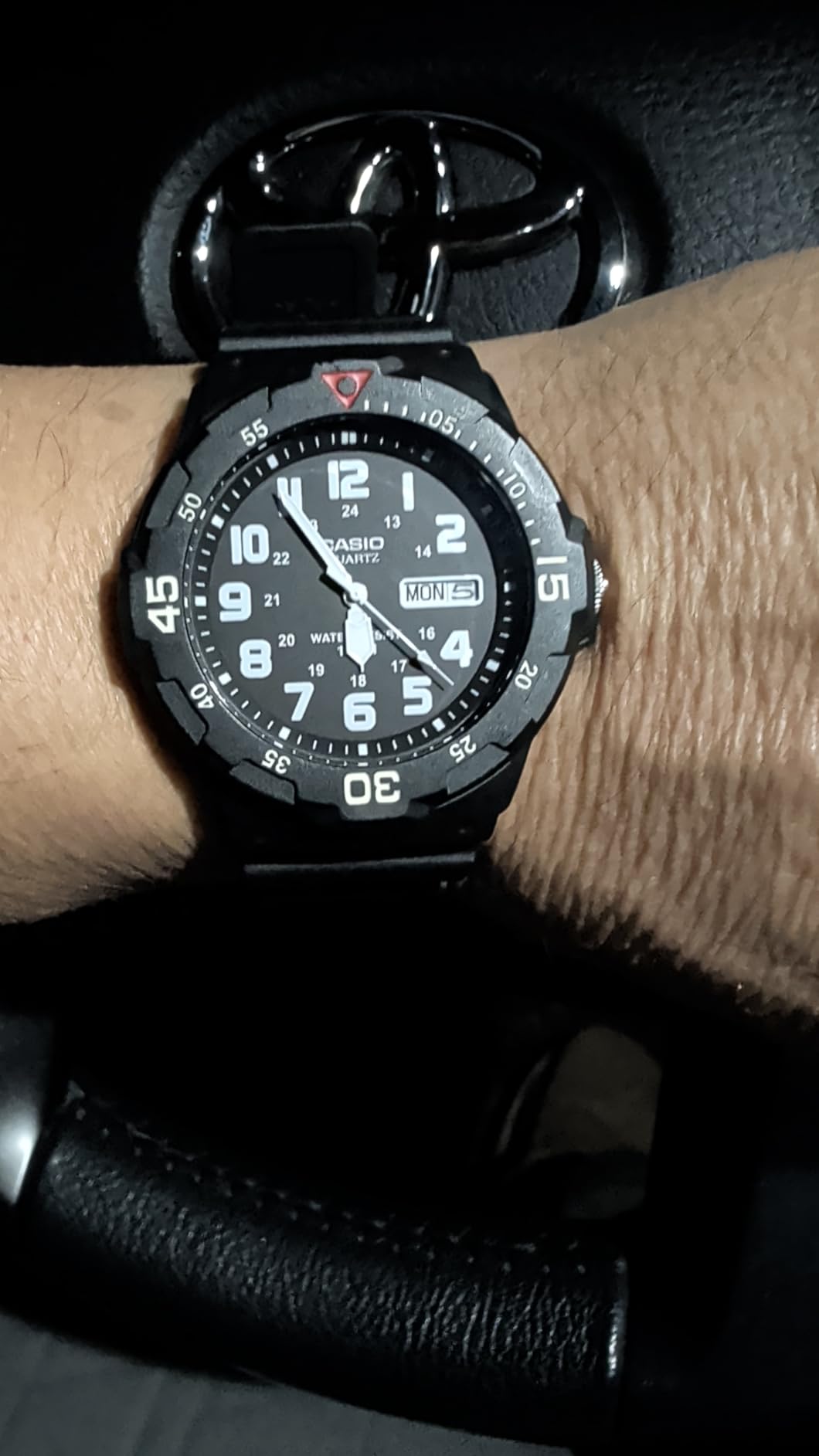 Casio MRW200H Series | Unisex Analog Watch | 100M WR | Stainless Steel Case | Resin Band | 2 Hand Analog (HR, Min, SEC) | Date Display | Screw Down Crown/Screw Down Caseback | 3 Year Battery customer photo 2