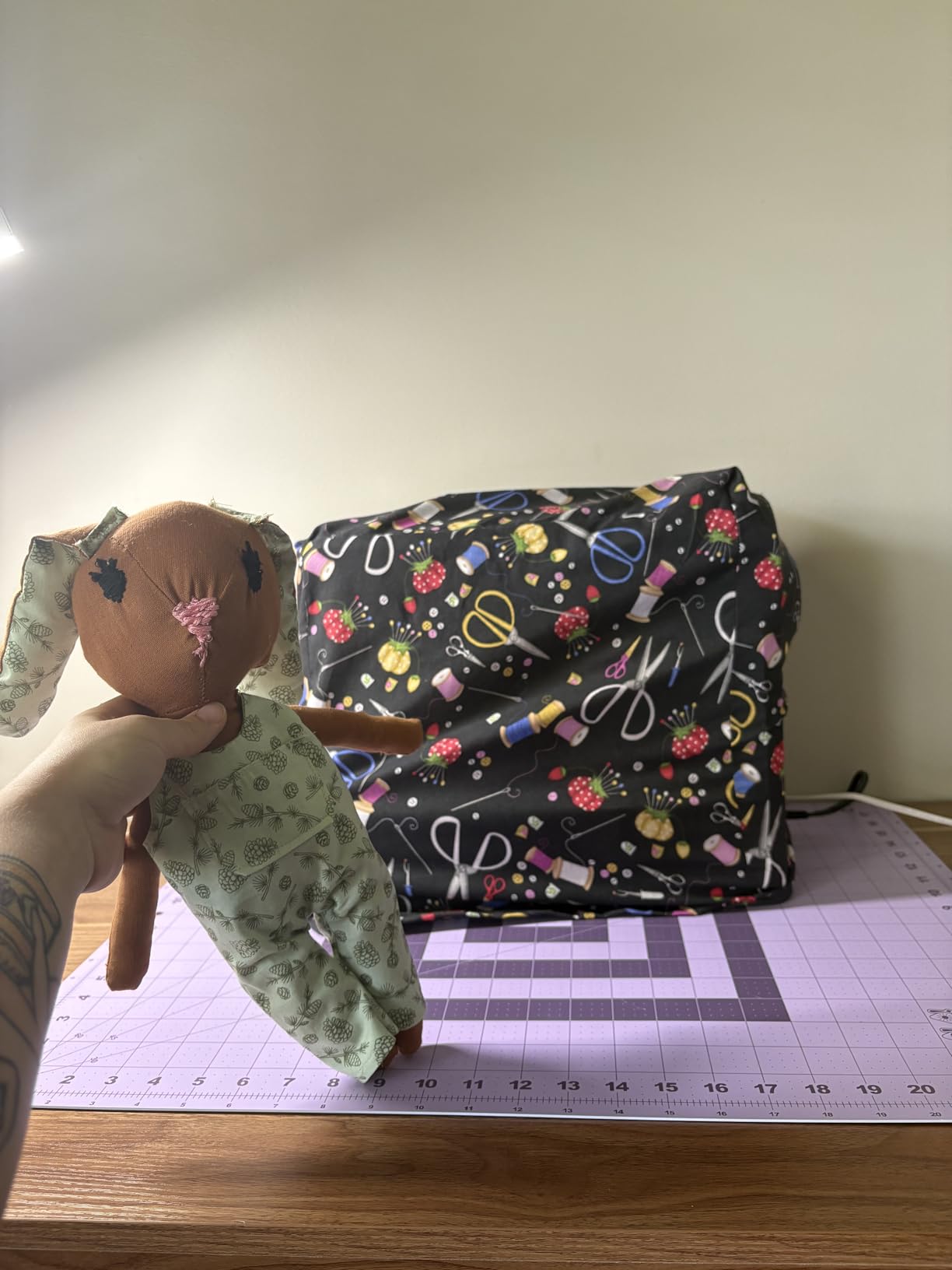 Brother HC1850 Sewing and Quilting Machine, 185 Built-in Stitches, LCD Display, 8 Included Feet customer photo 1