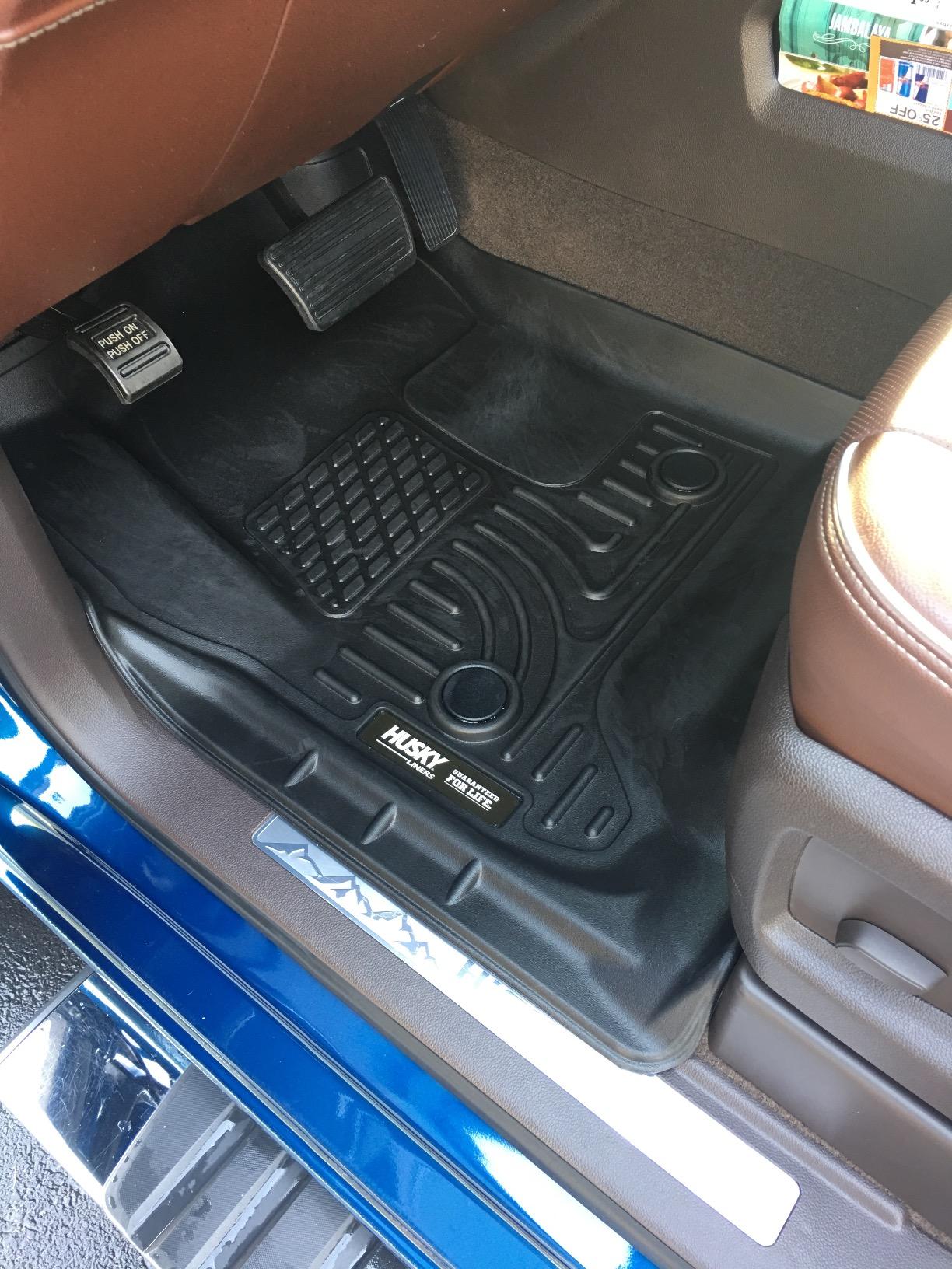 Husky Liners Weatherbeater Floor Mats | Fits 2014 - 2018 Chevrolet Silverado & GMC Sierra 1500 Crew Cab; 15-19 Silverado/Sierra 2500/3500 Crew Cab (Footwell Cvg) | Front & 2nd Row, 3-pc Black - 98231 customer photo 2
