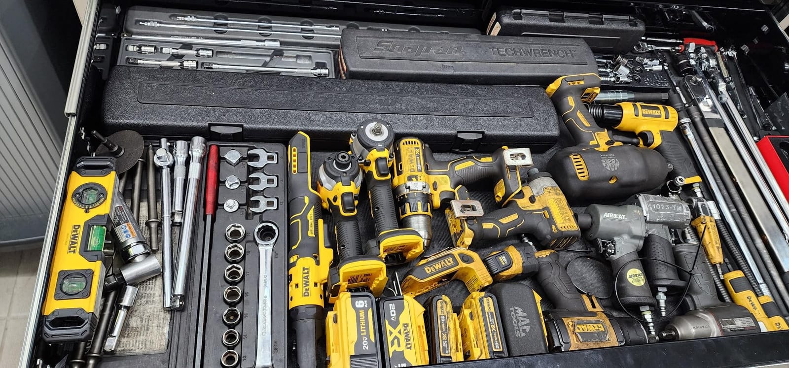 DEWALT 20V MAX XR Cordless Ratchet, 3/8