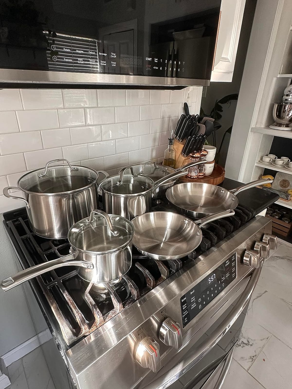 Calphalon Classic Stainless Steel Cookware Set, 10-Piece, Impact-Bonded Aluminum Base, Stay-Cool Handles, Oven Safe 450F, Silver customer photo 2