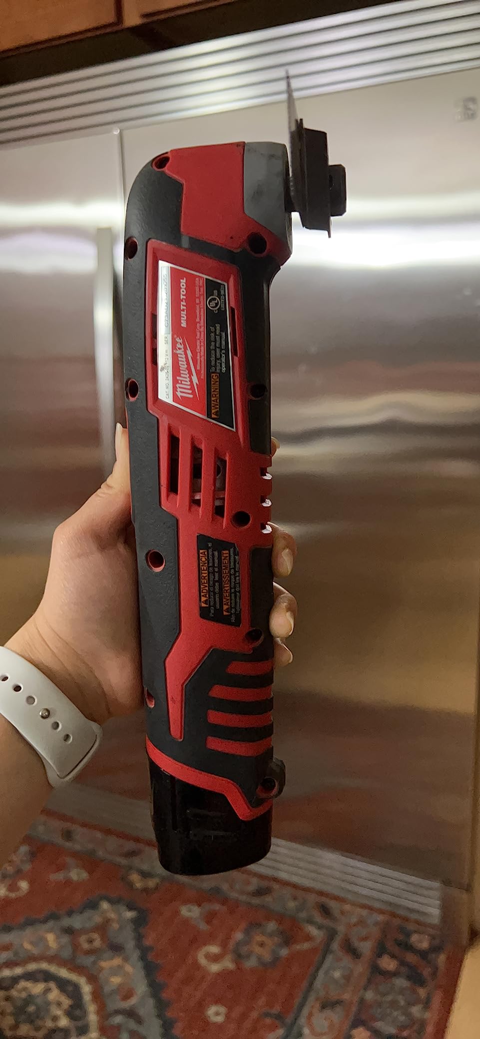 Milwaukee 2626-20 M18 18V Lithium Ion Cordless 18,000 OPM Orbiting Multi Tool with Woodcutting Blades and Sanding Pad with Sheets Included (Battery Not Included, Power Tool Only) customer photo 2