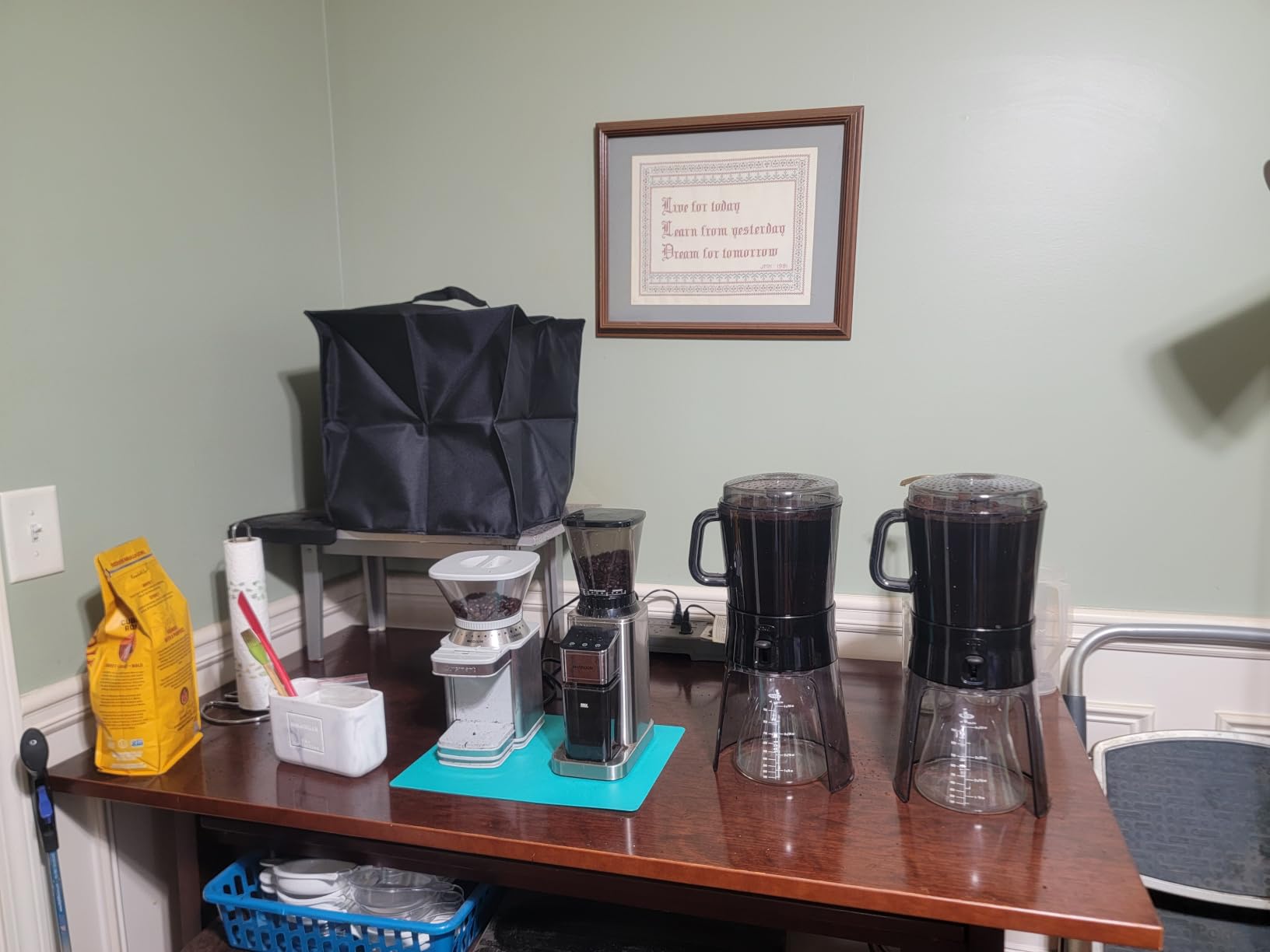 OXO Good Grips Cold Brew Coffee Maker, 32 oz, Iced Coffee Maker with Carafe | Low-Acid Concentrate for 14 Drinks, Fine Filter, Smooth Hot or Iced Coffee, Cafe-Quality, Coffee at Home, At Home Barista customer photo 2