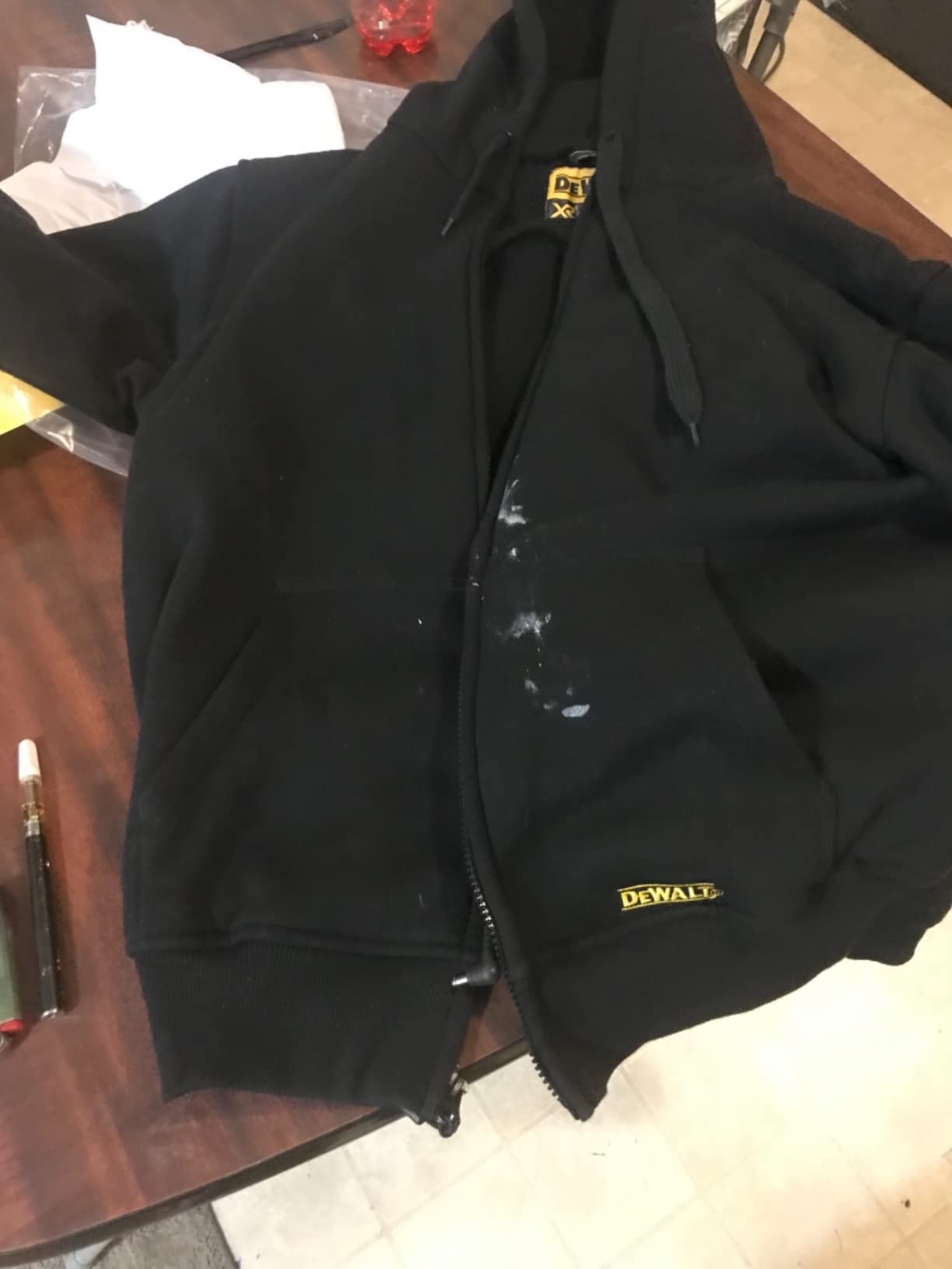 DEWALT DCHJ067B-L 20V/12V MAX Bare Hooded Heated Jacket, Black, Large customer photo 2
