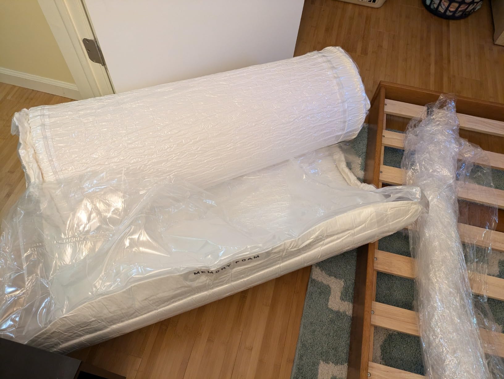 COOL GEL Memory Foam 8-Inch Mattress with Pillow, CertiPUR-US Certified, Mattress in a Box, Short Queen, White customer photo 2