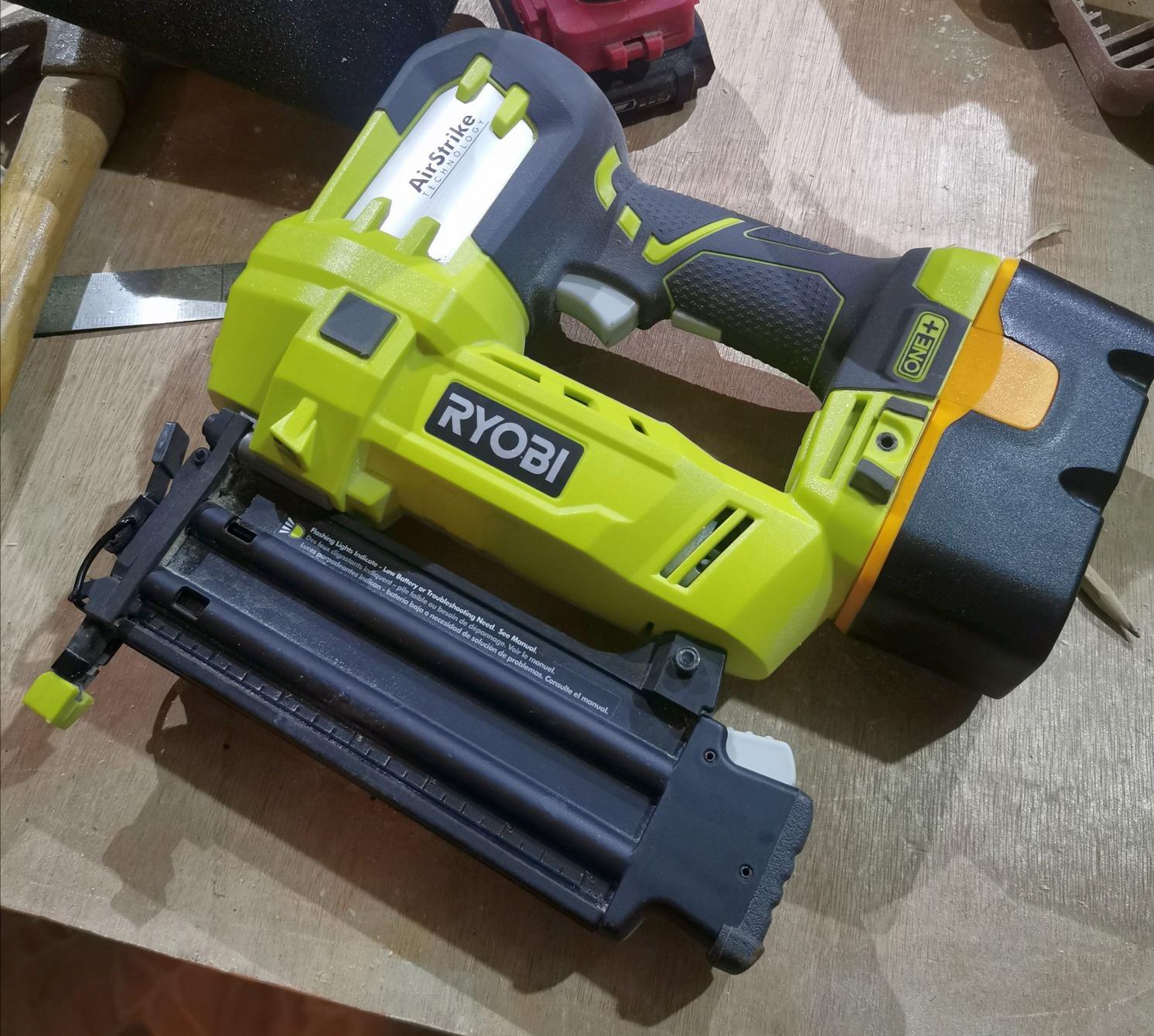 18-Volt ONE+ AirStrike 18-Gauge Cordless Brad Nailer (Tool-Only) customer photo 2