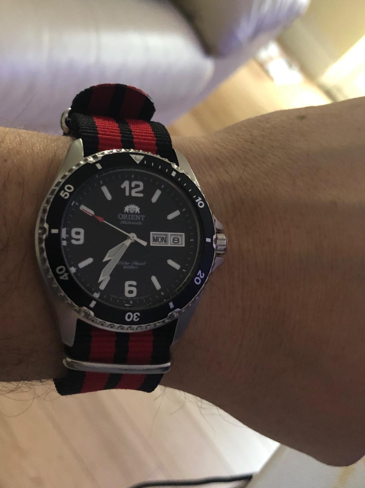 Orient Mako II | Automatic / Hand-Winding Movement | 41.5 mm Case Diameter | 200 m Water Resistance | Diver Style | Day & Date customer photo 2