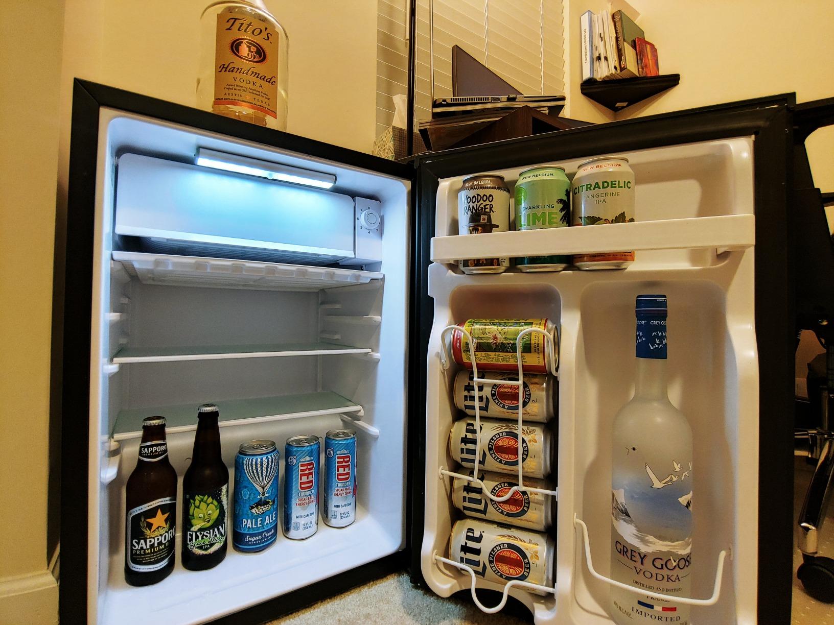 BLACK+DECKER 2.5 Cu. Ft. Compact Refrigerator, Energy Star, BCRK25B, Black customer photo 2