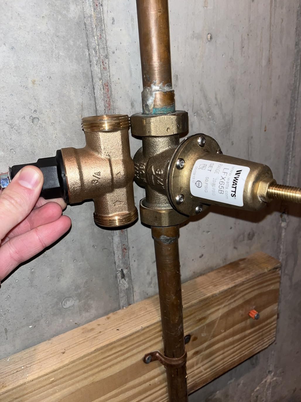 Cash Acme 3/4 Inch EB45 Double Union Pressure Regulating Valve (PRV), 45 PSI, 23885-0045 customer photo 2