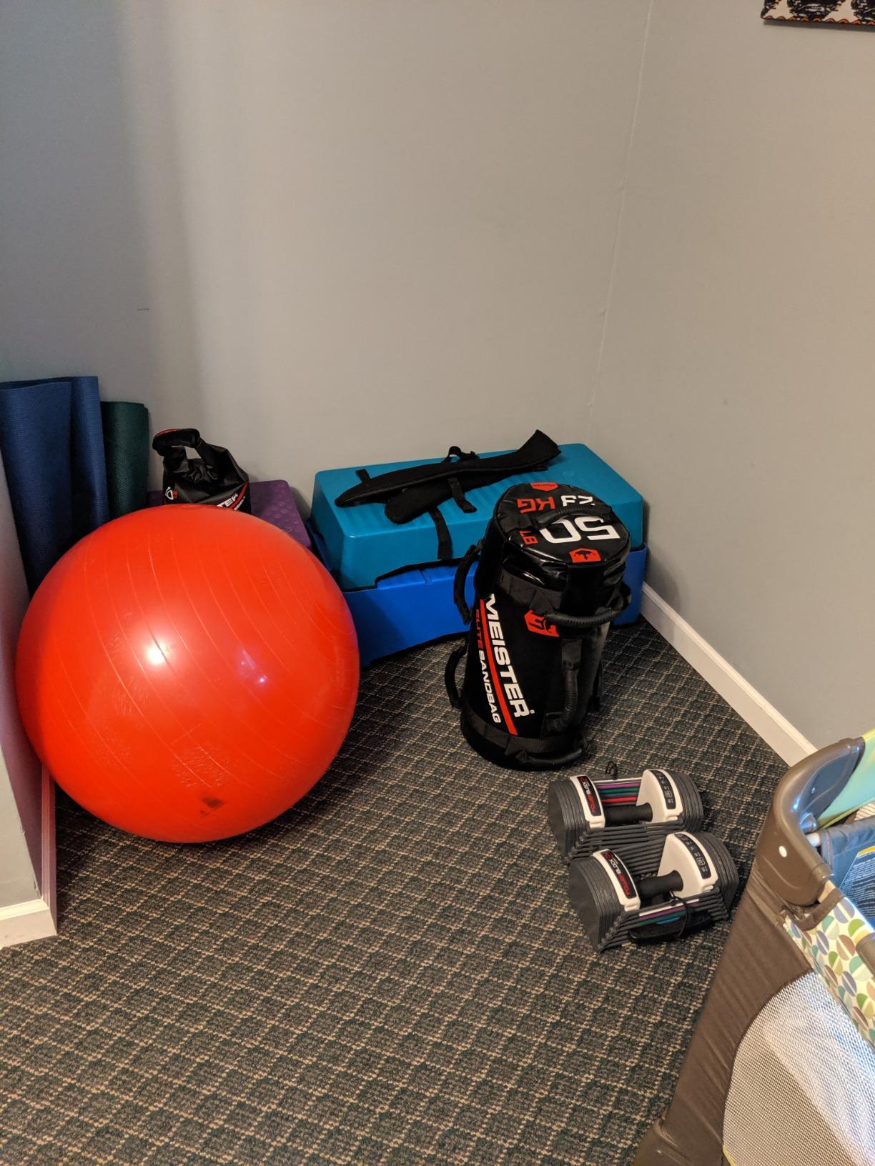 Meister 50lb Elite Fitness Sandbag Package w/ 3 Removable Kettlebells - BK customer photo 1