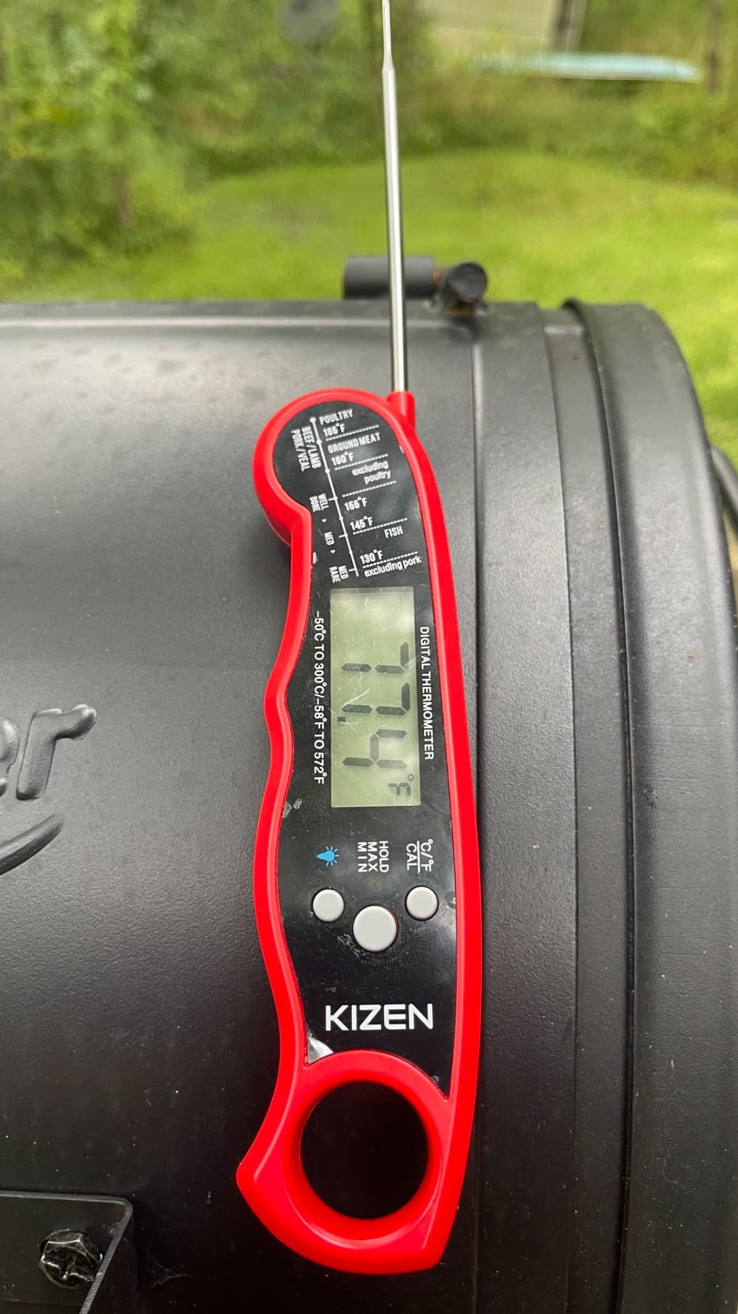 KIZEN Instant Read Meat Thermometer Digital - Food Thermometer for Cooking, Grill, Oven, BBQ - IP67 Rated Waterproof - Large Backlit Display and Magnetic Back customer photo 1