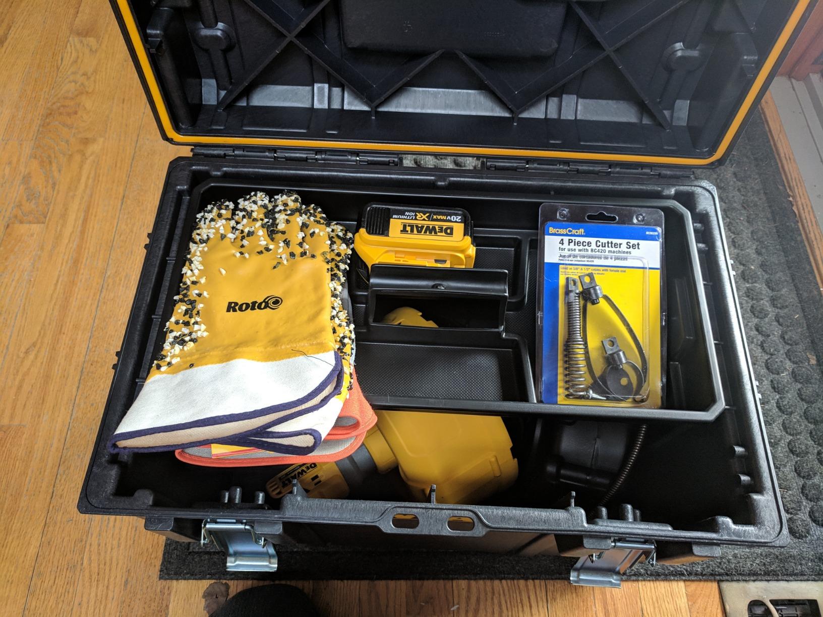 DEWALT DCD200B 20V MAX* XR® Brushless Drain Snake (Tool Only) customer photo 2