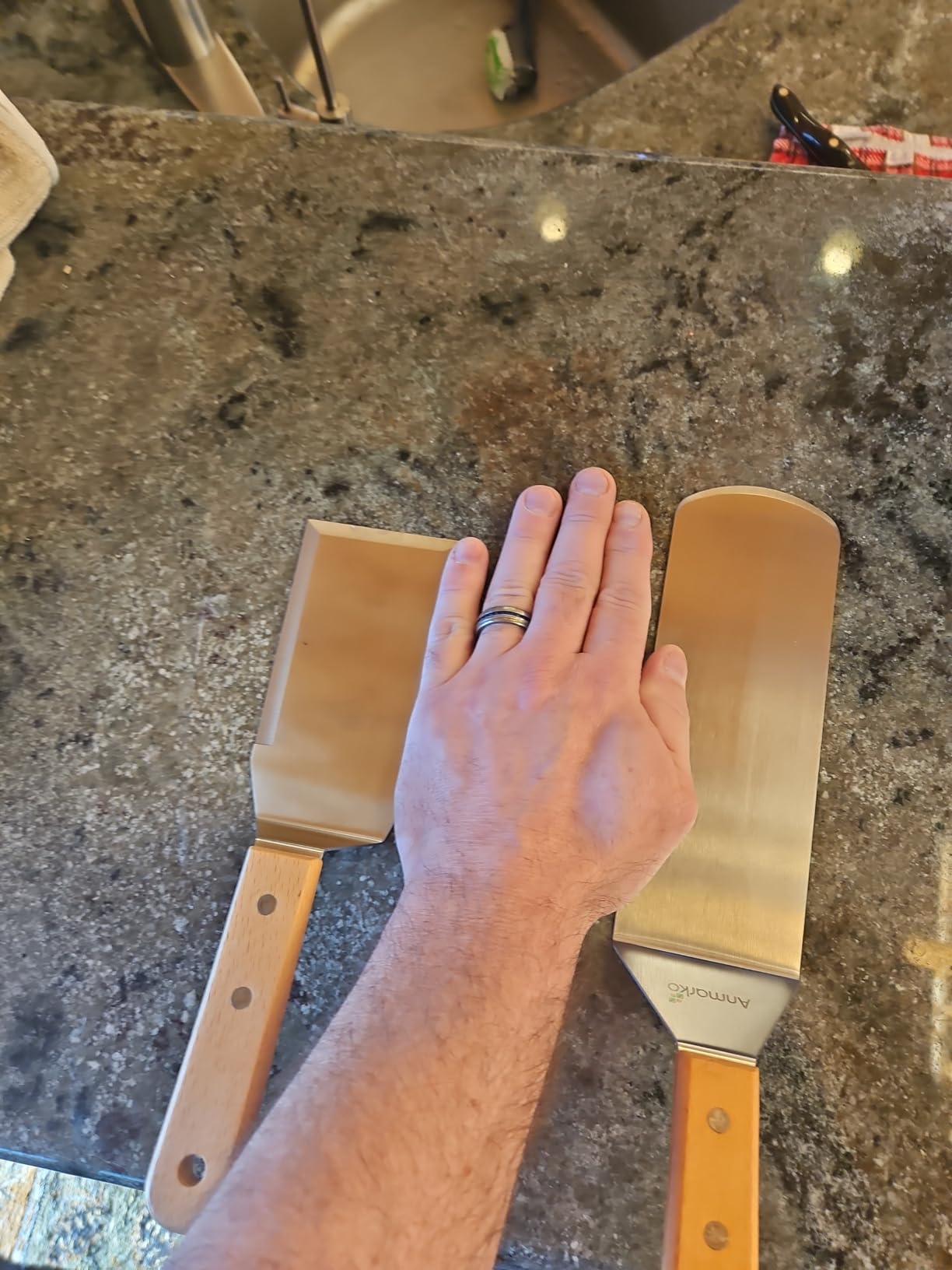 Anmarko Professional Griddle Spatula Set - Stainless Steel Metal Spatula and Griddle Scraper - Heavy Duty Commercial Grade customer photo 1