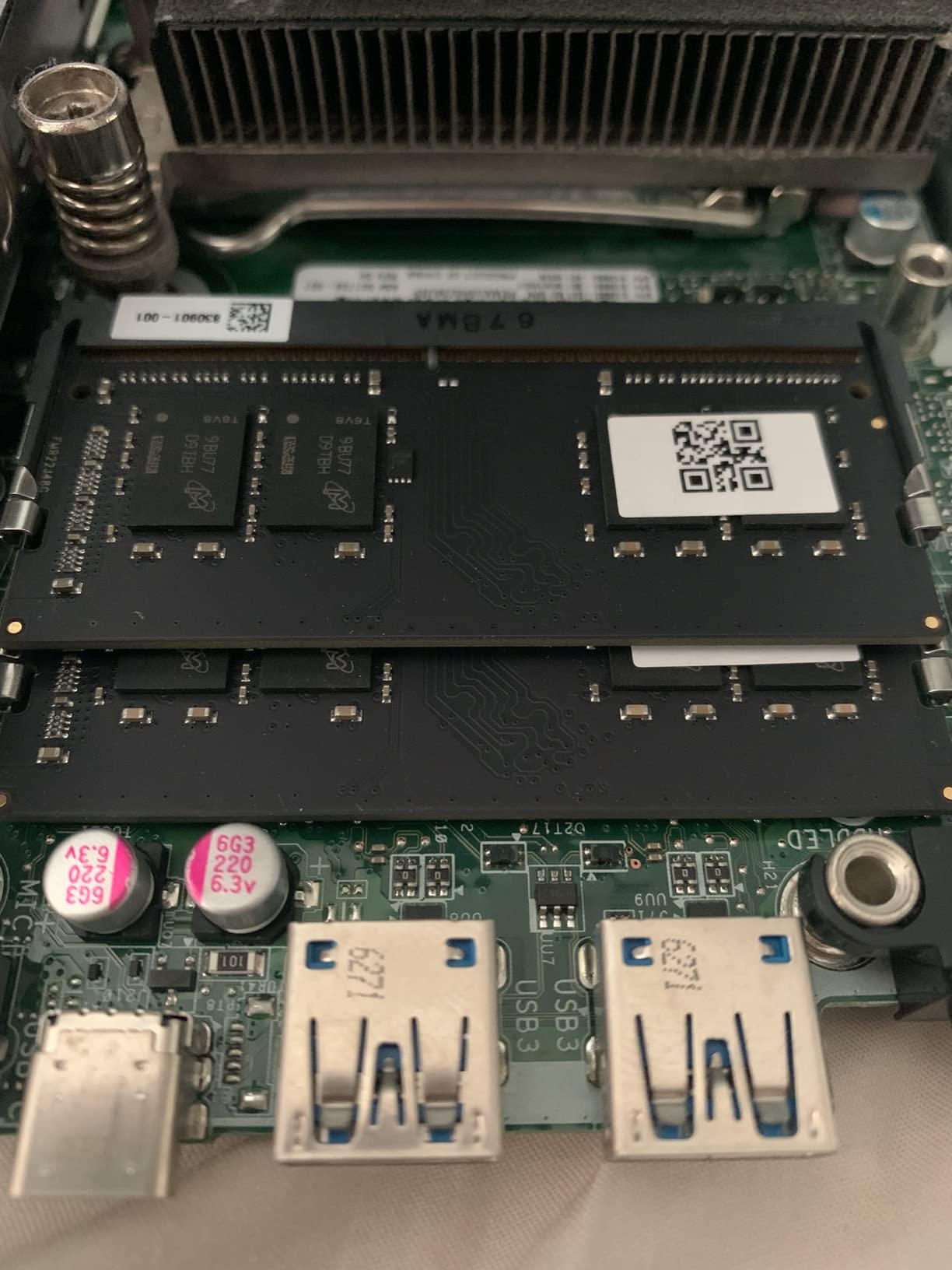 HP EliteDesk 800 G2 Desktop Mini Business PC, Intel Quad-Core i5-6500T up to 3.1G, 16GB DDR4, 240GB SSD, VGA, DP, Win 11 Pro 64 bit (Renewed) customer photo 1