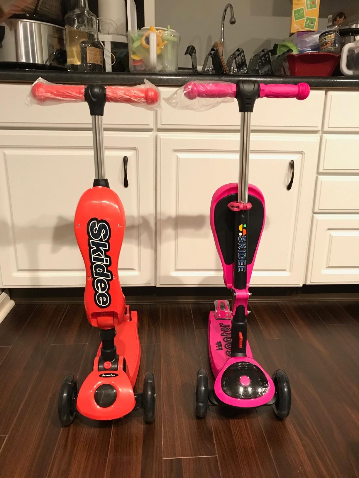 SKIDEE Kick Scooter for Kids Ages 3-5 | Foldable 3 Wheel Scooter with Lean-to-Steer, Adjustable Height, Removable Seat & LED Light Wheels | Toddler Scooter Up to 12 Year Old Boys/Girls customer photo 2